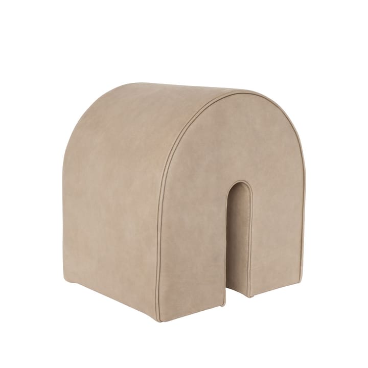 Curved プーフ - Leather light brown - Kristina Dam Studio