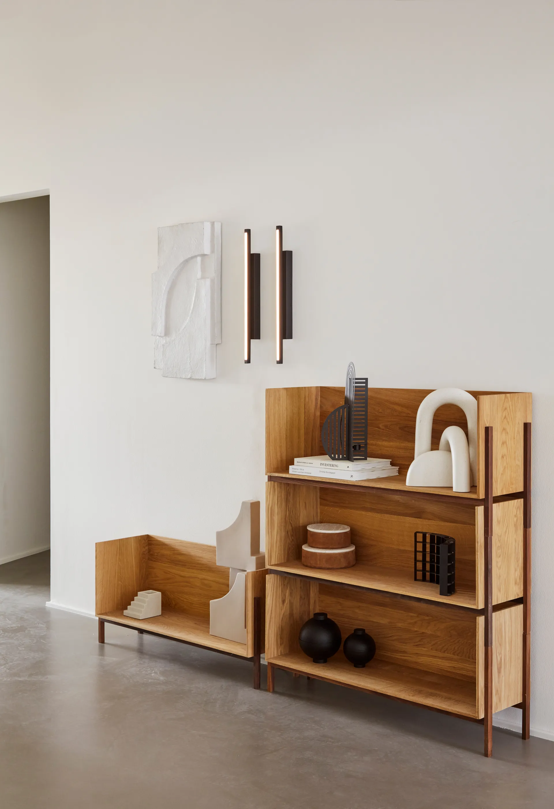 Serif Relief ウォールデコレーション M, Off white Kristina Dam Studio