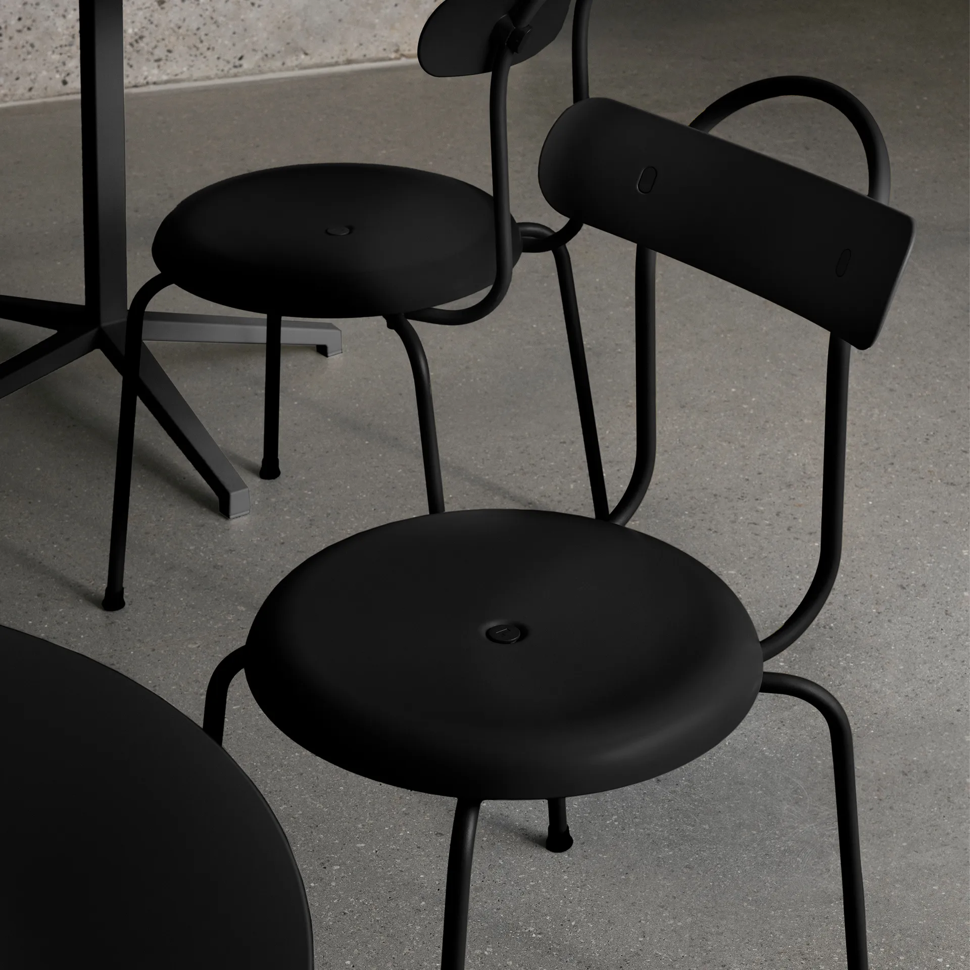 Stool Plus チェア, Black Lammhults | ラムホルツ