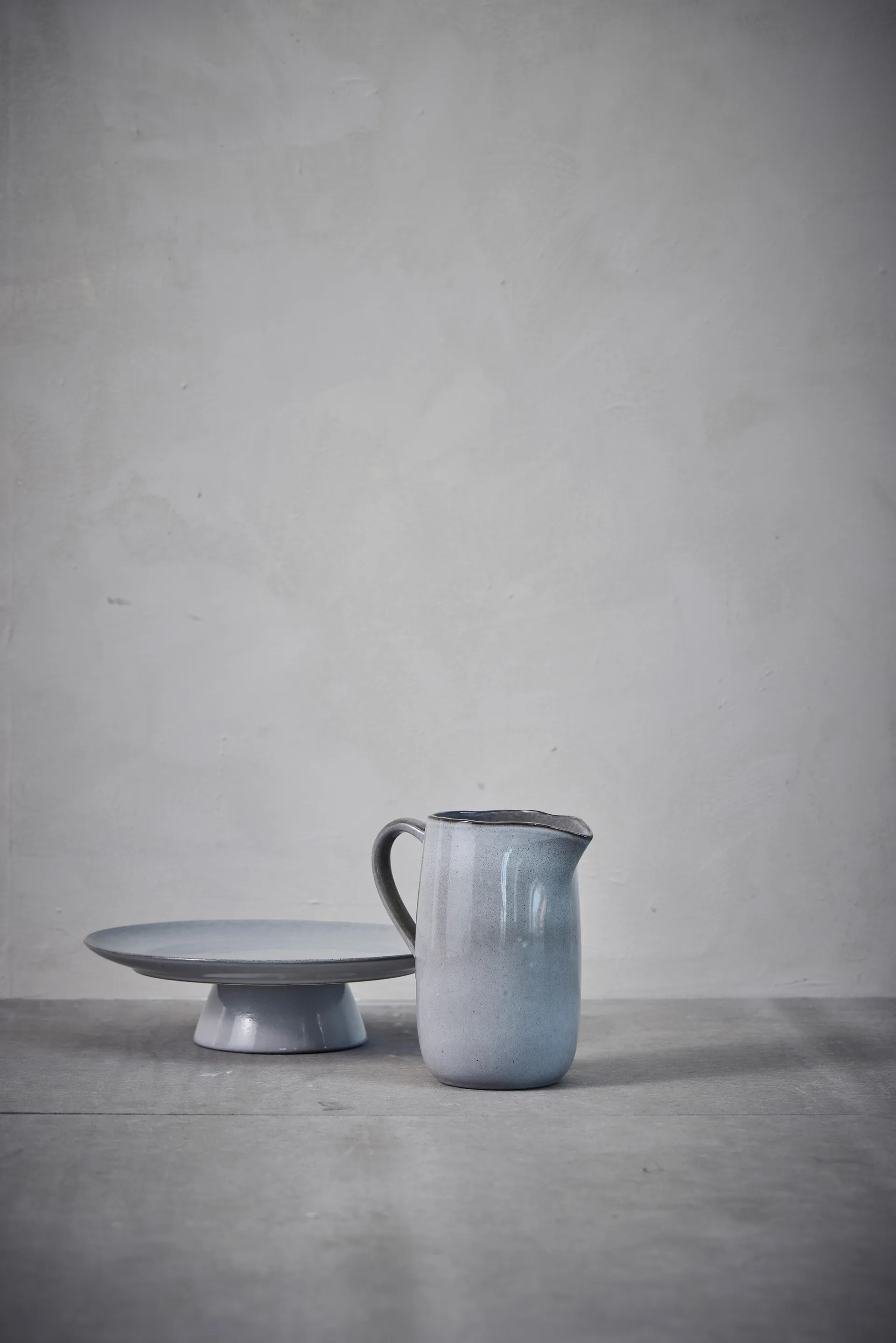 Amera ケーキプレート Ø32.5 cm, Grey Lene Bjerre