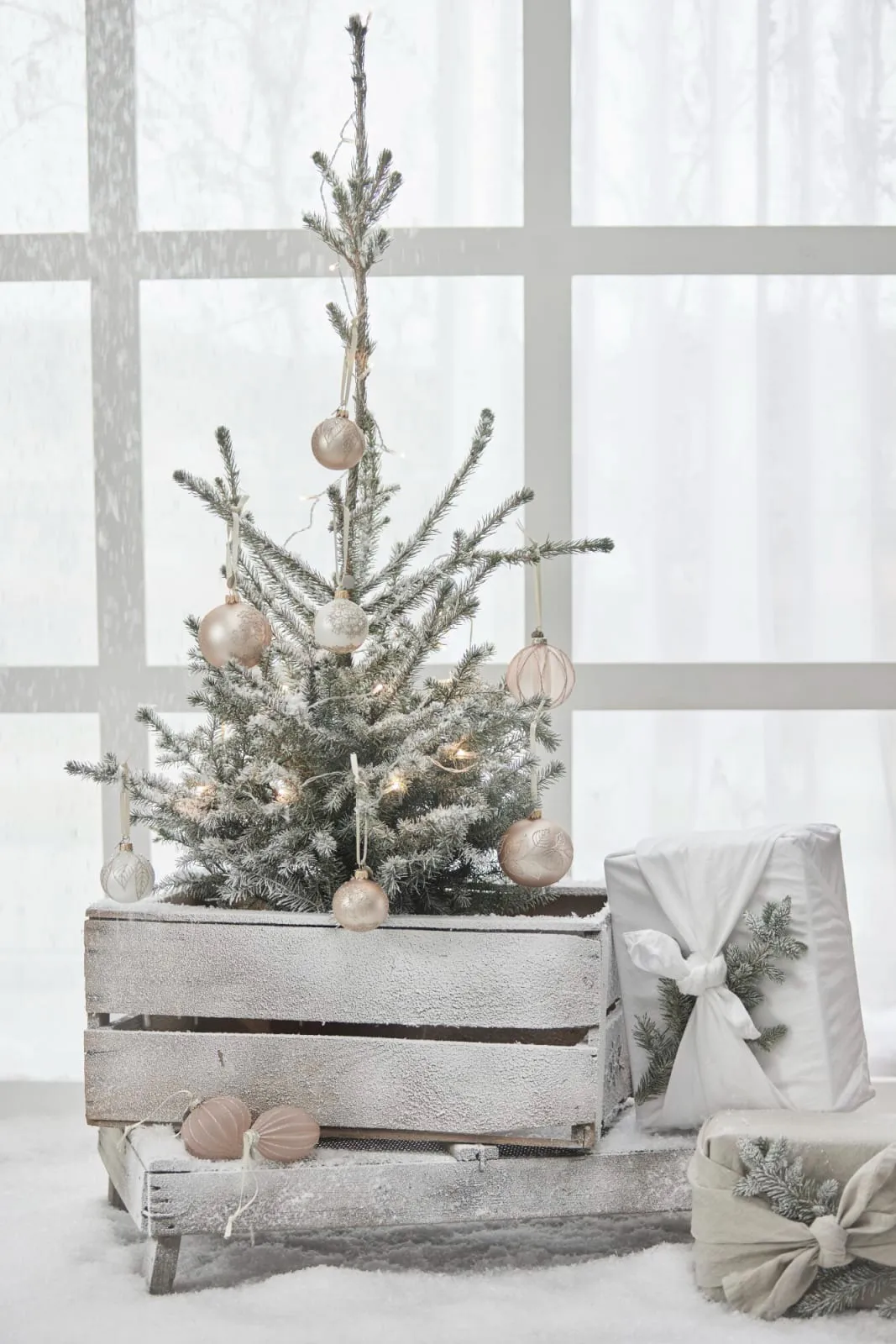 Cadelia クリスマス オーナメント Ø6 cm, Rose, snowflake Lene Bjerre