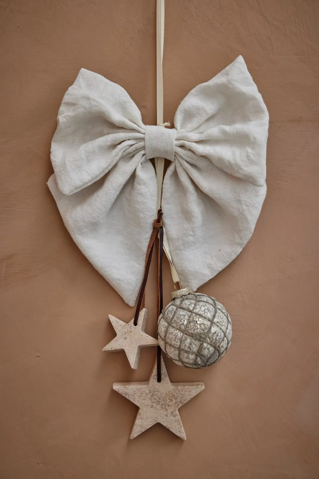 Norille 円形クリスマスオーナメント Ø11 cm, Antique brown, mesh Lene Bjerre