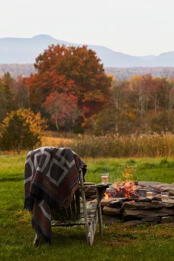 グラフィック リサイクルウール スロー 130x170 cm - Dark grey-white-brown - Lexington | レキシントン
