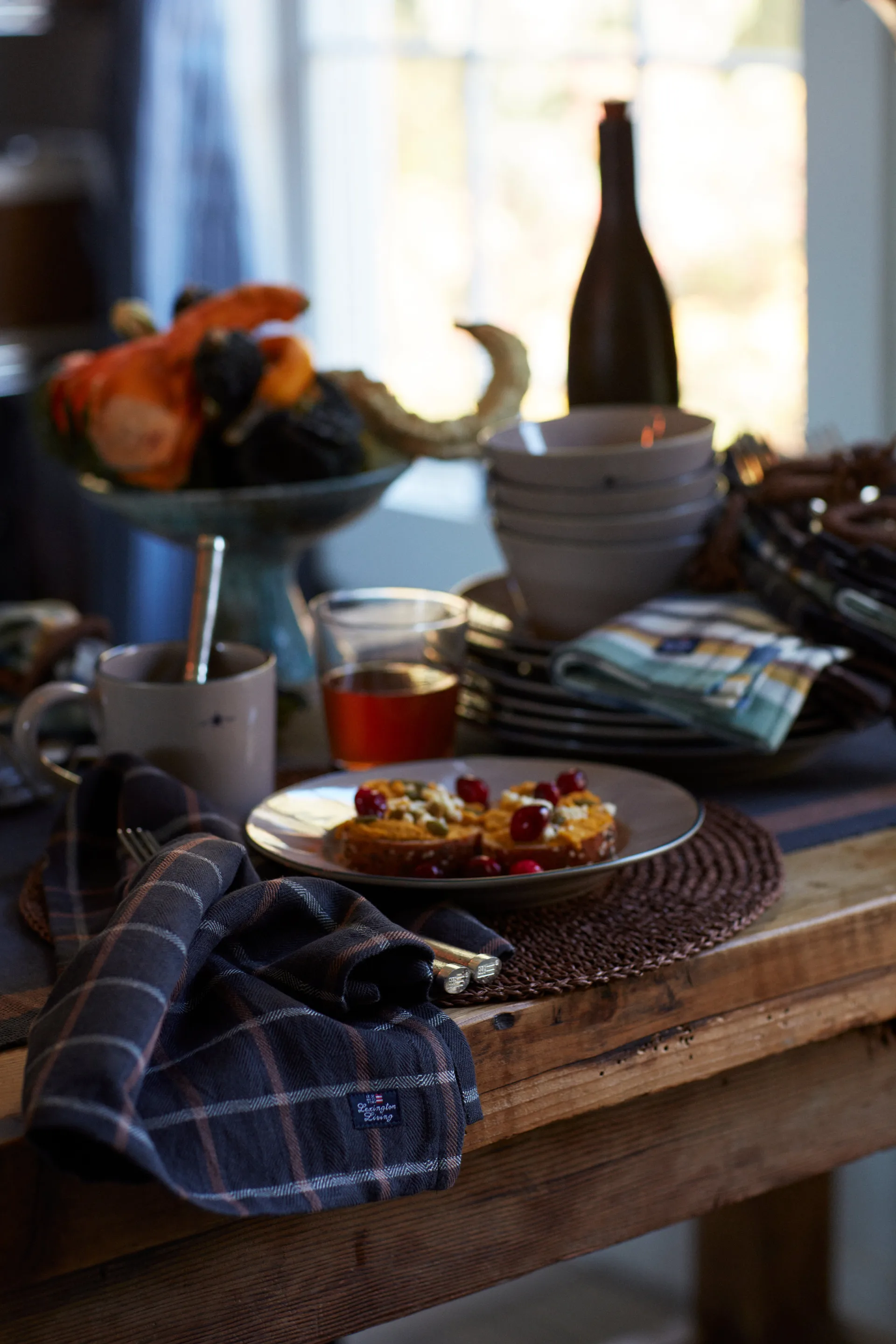 ラウンド リサイクルペーパーストロー ランチョンマット Ø38, Brown Lexington | レキシントン