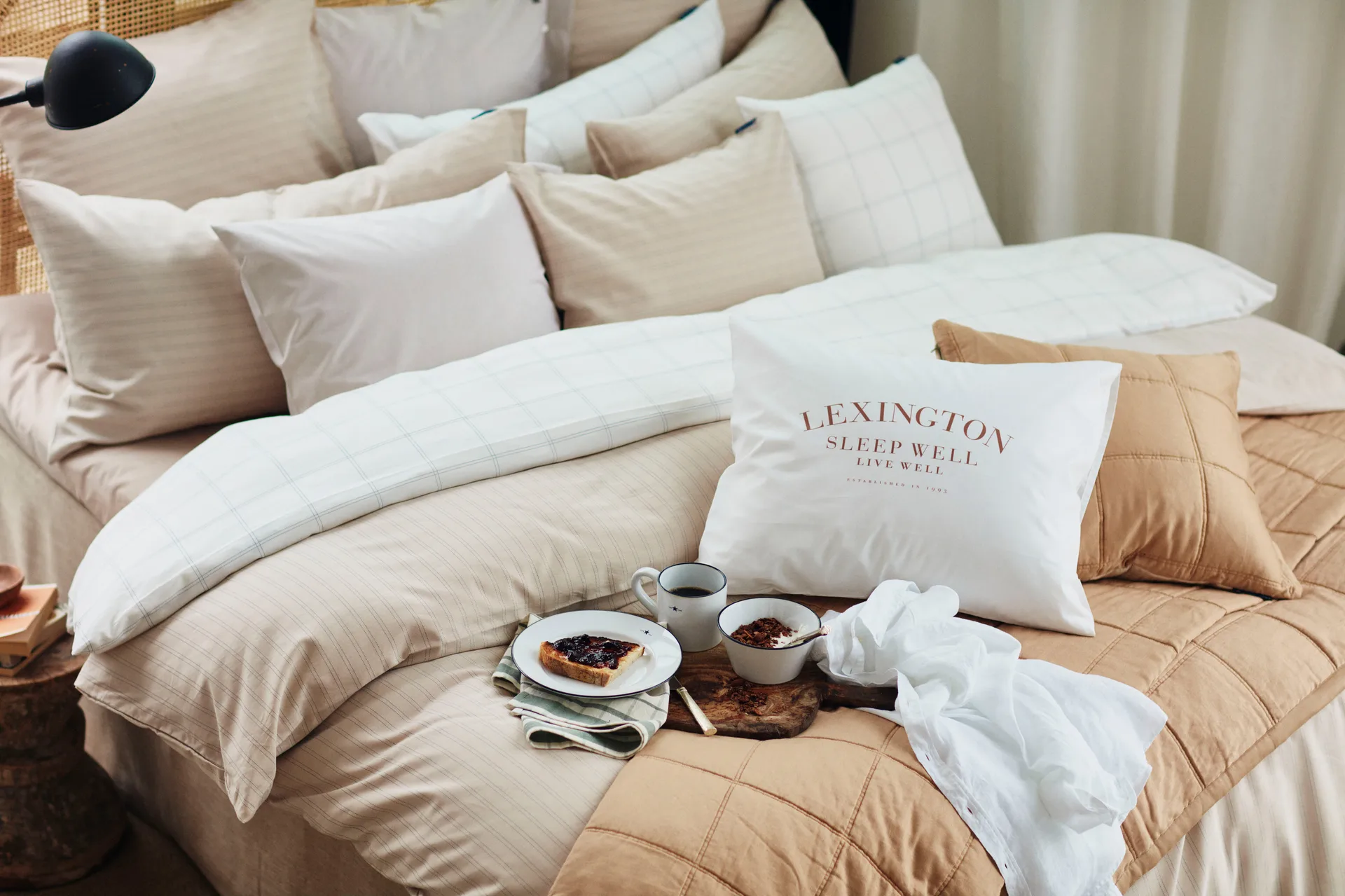 Checked ピローケース cotton-lyocell 65x65 cm, Off white-dark blue Lexington | レキシントン