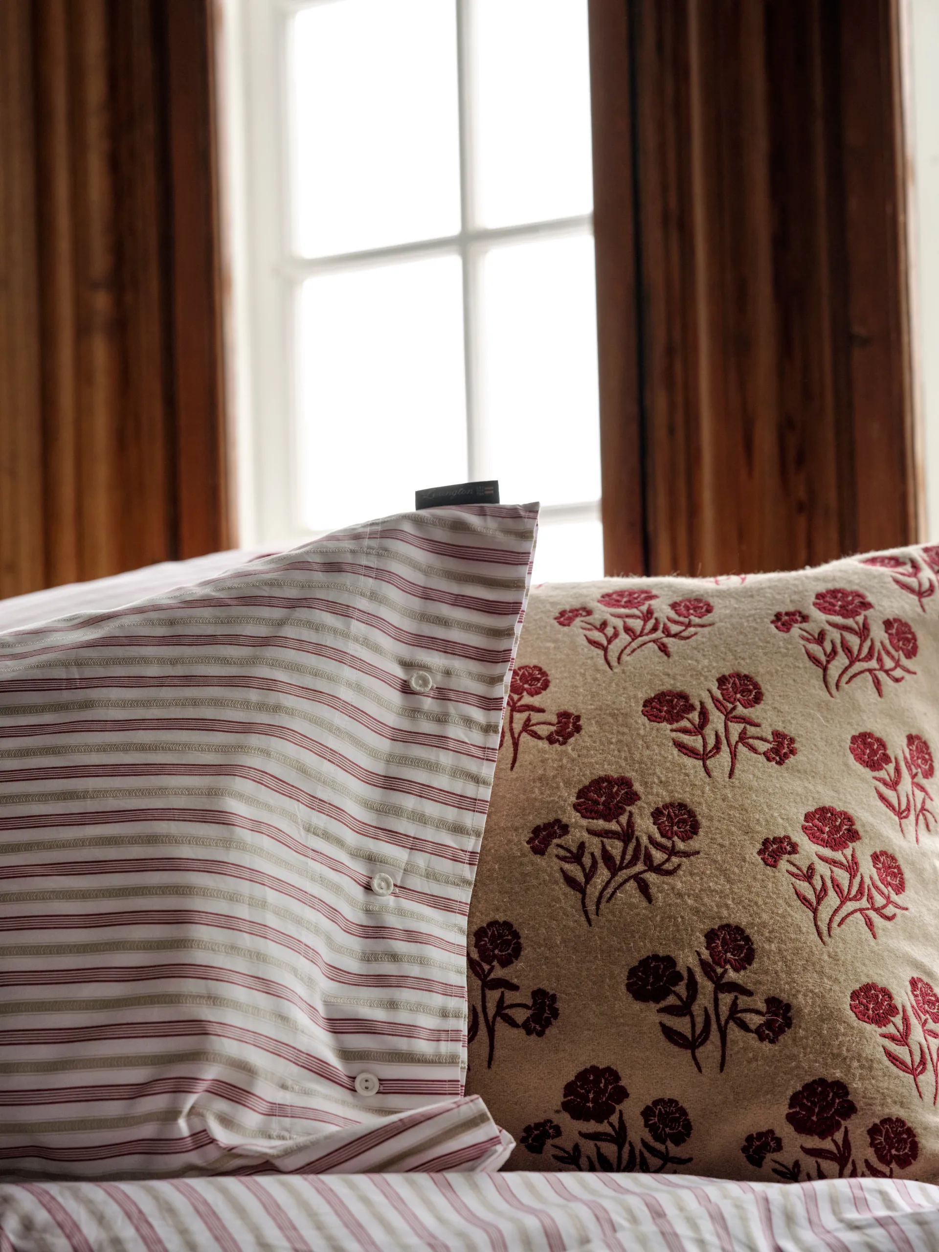 Dobby ストライプコットン ポプリン 枕カバー 50x60 cm, Red-beige-white Lexington | レキシントン