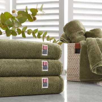 Icons オリジナル バスタオル 100x150 cm - dusty olive - Lexington | レキシントン