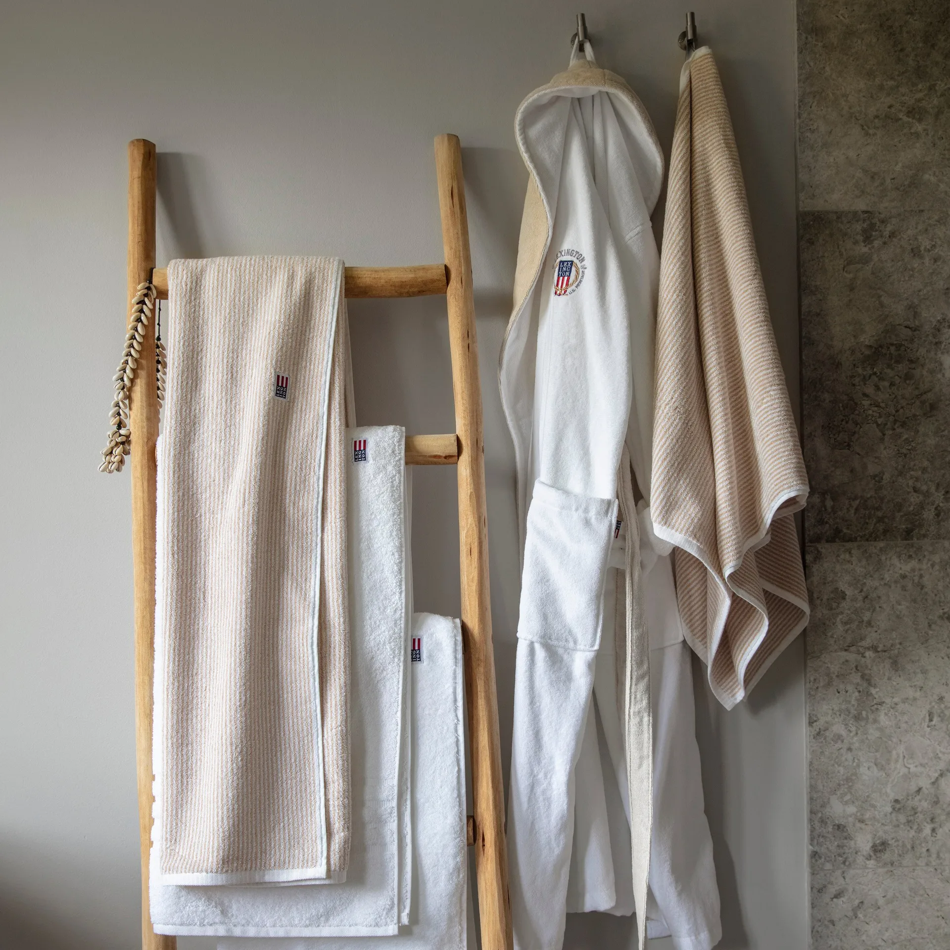 Icons オリジナル ストライプ バスタオル 70x130 cm, white-tan Lexington | レキシントン