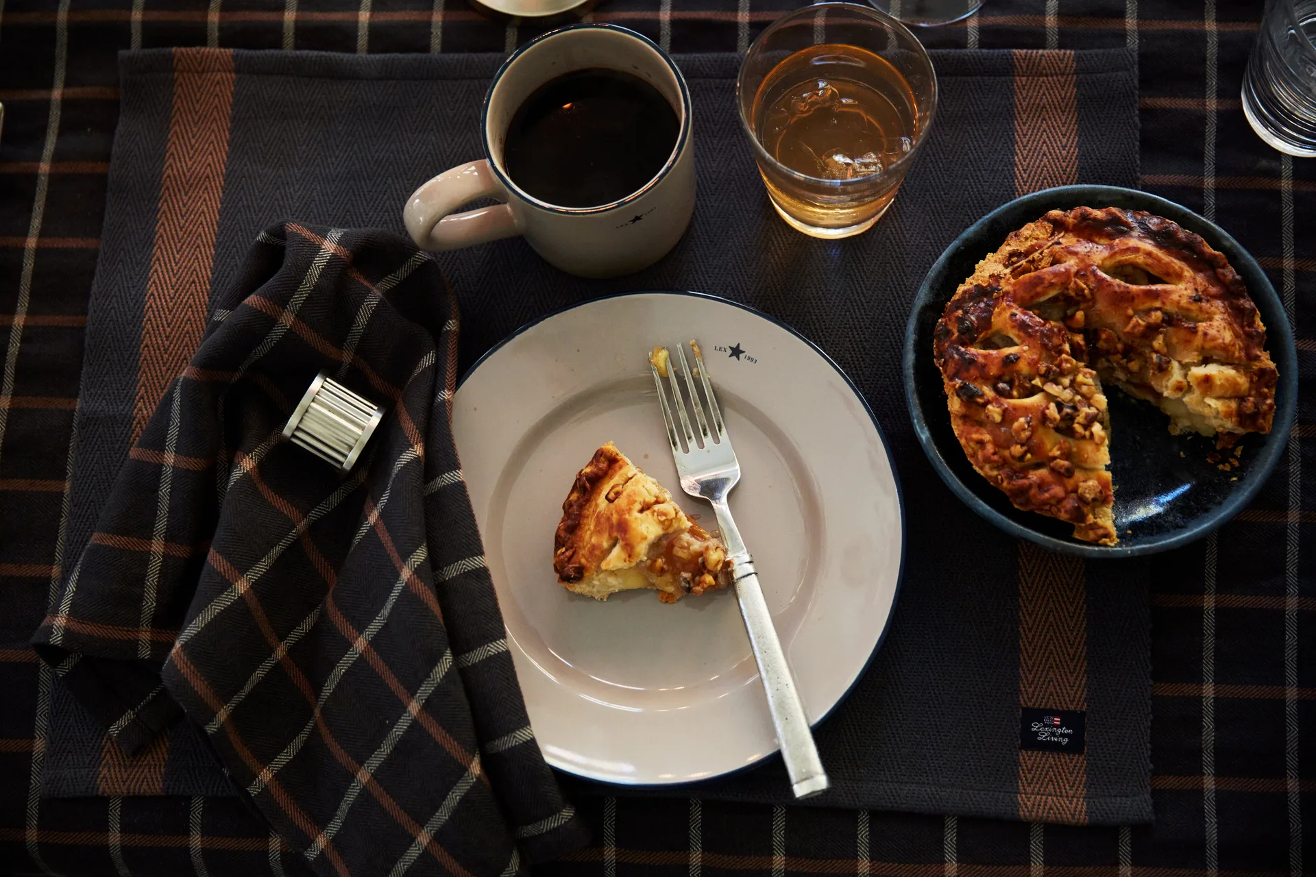 Lexington ナプキンリング ストライプ Ø4,8 cm, Brass Lexington | レキシントン