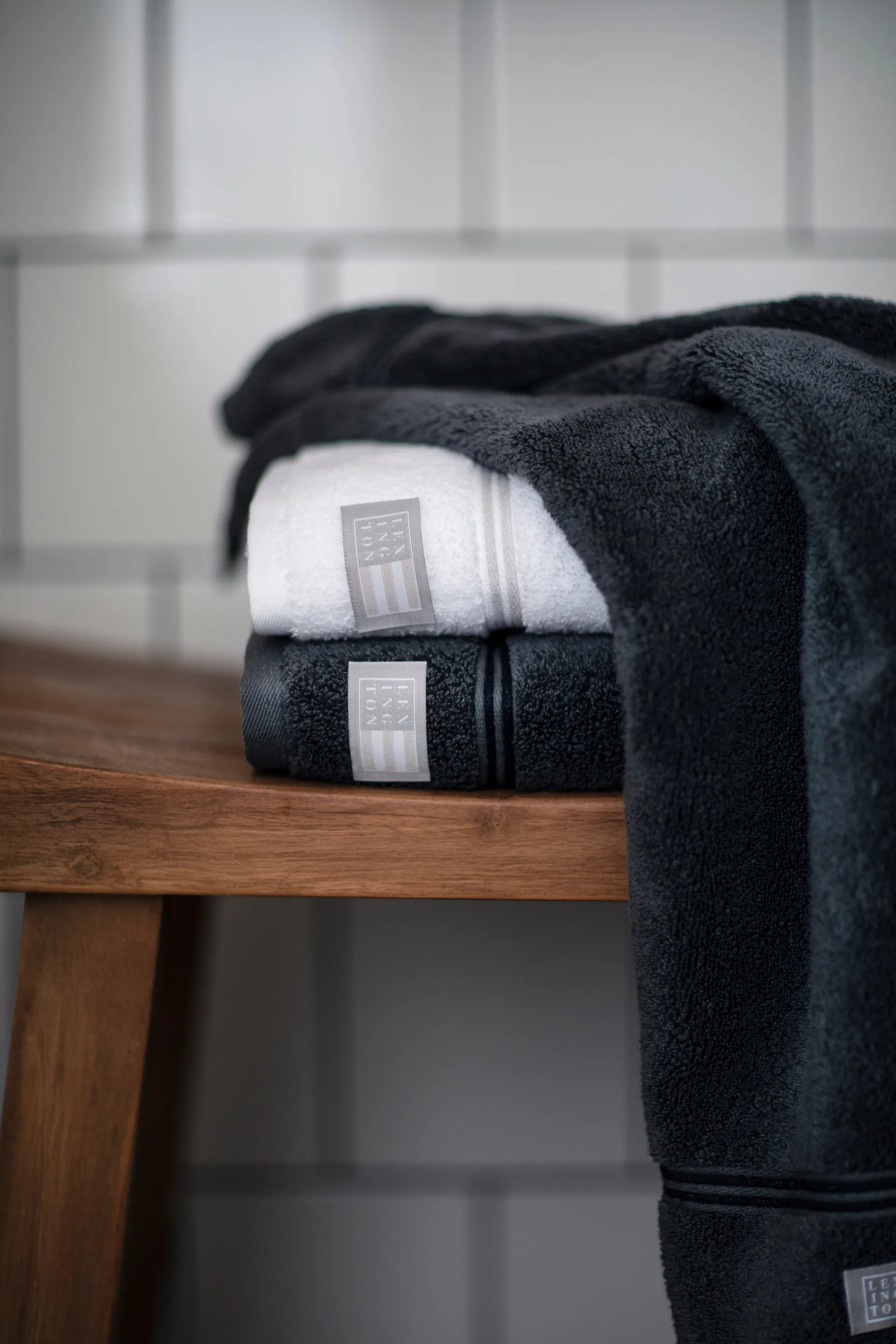 Lexington ホテルタオル 70x130 cm, grey-dark grey Lexington | レキシントン