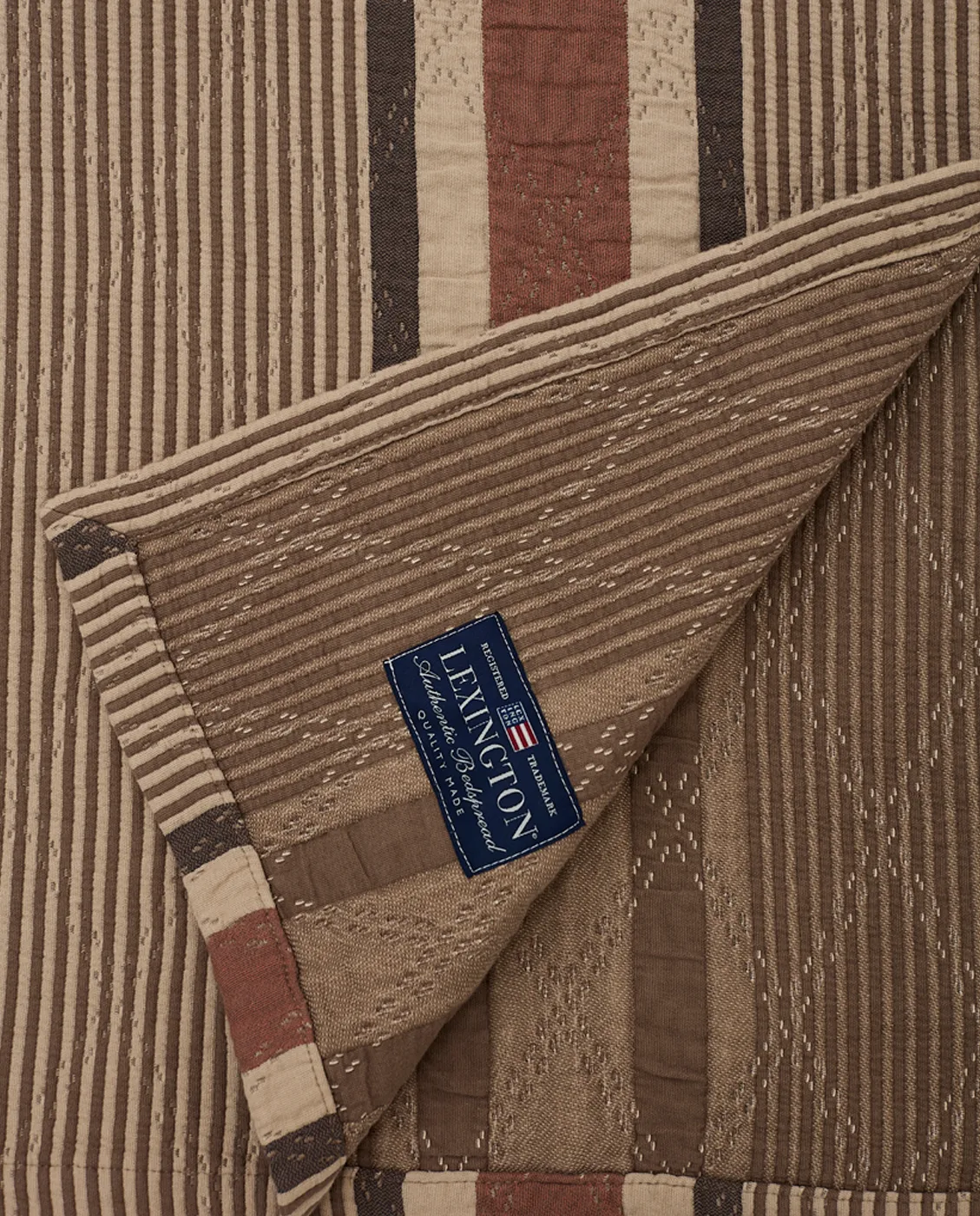 Side ストライプ ソフトキルトベッドスプレッド 160x240 cm, Beige Lexington | レキシントン