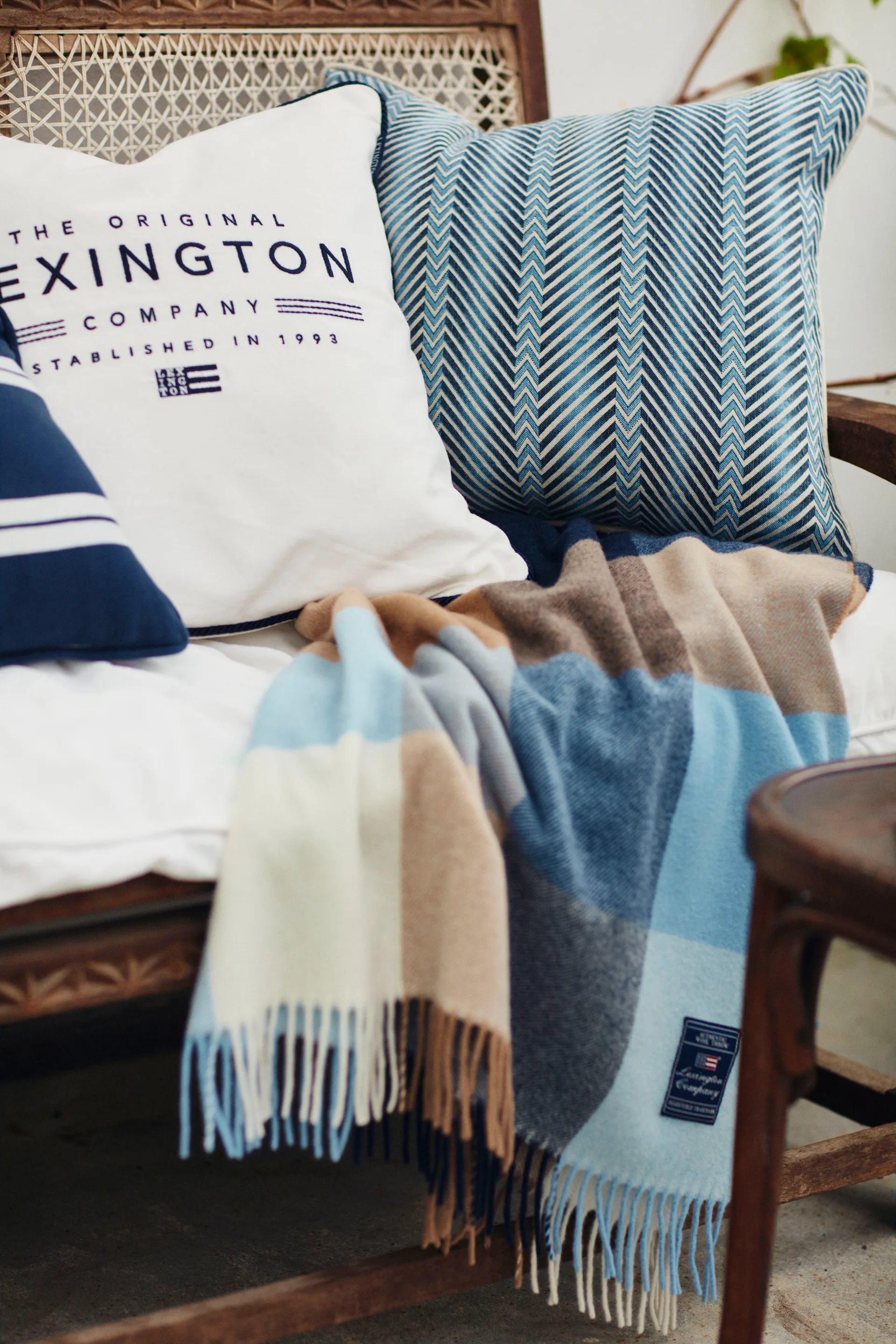 Zig Zag Printed クッションカバー 50x50 cm, Blue-beige Lexington | レキシントン