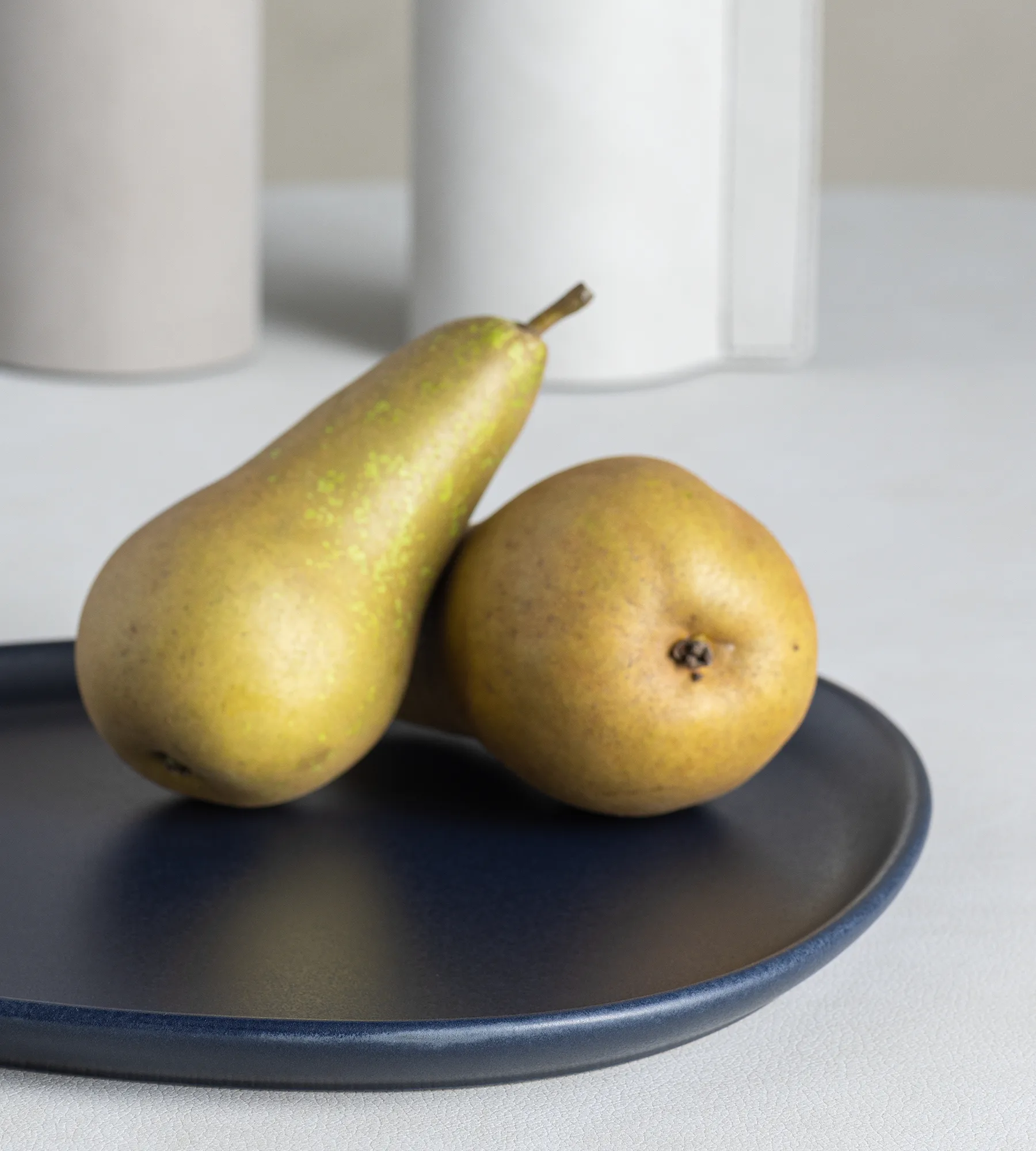 Curve Stoneware プレート 26x30 cm, navy blue LIND DNA | リンド ディーエヌエー