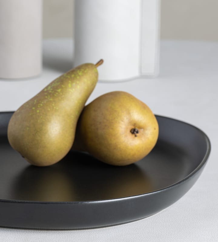Curve Stoneware サービングソーサー 30x35 cm, black LIND DNA | リンド ディーエヌエー