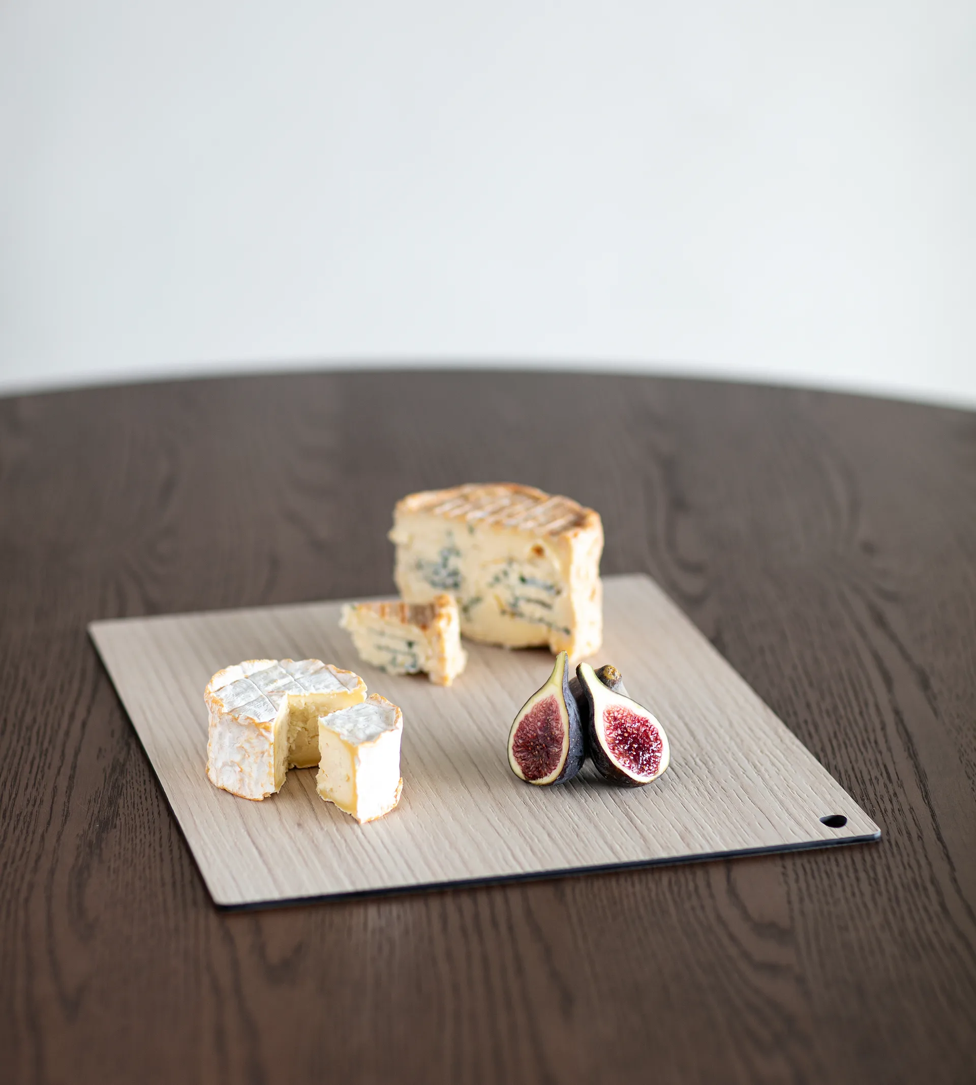 Cut and Serve スクウェア まな板L, Ash LIND DNA | リンド ディーエヌエー