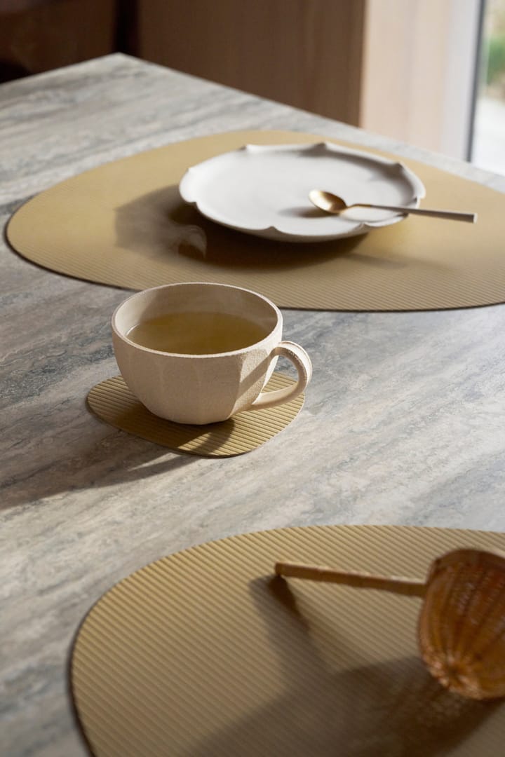 コーデュロイ ランチョンマット カーブ L, Khaki LIND DNA | リンド ディーエヌエー