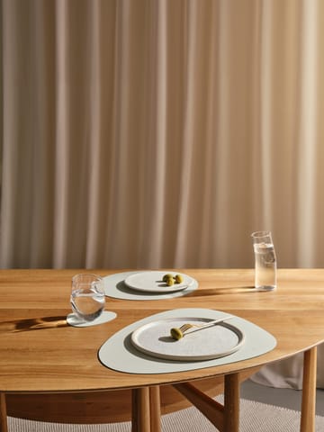 Nupo ランチョンマット カープ L - Linen - LIND DNA | リンド ディーエヌエー