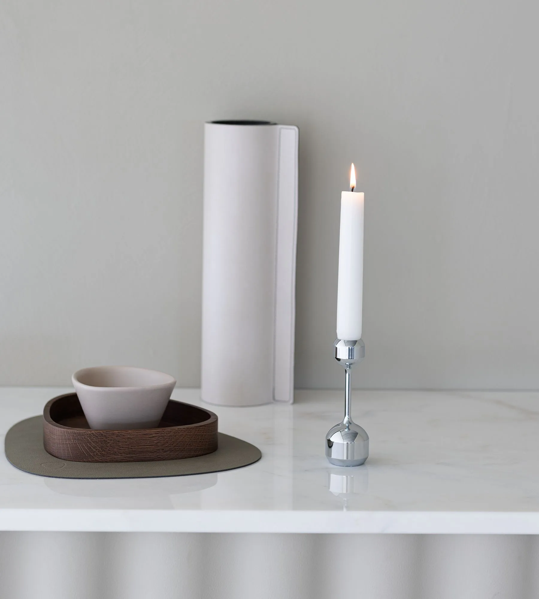 Silhouette キャンドルスティック 120, Chrome LIND DNA | リンド ディーエヌエー