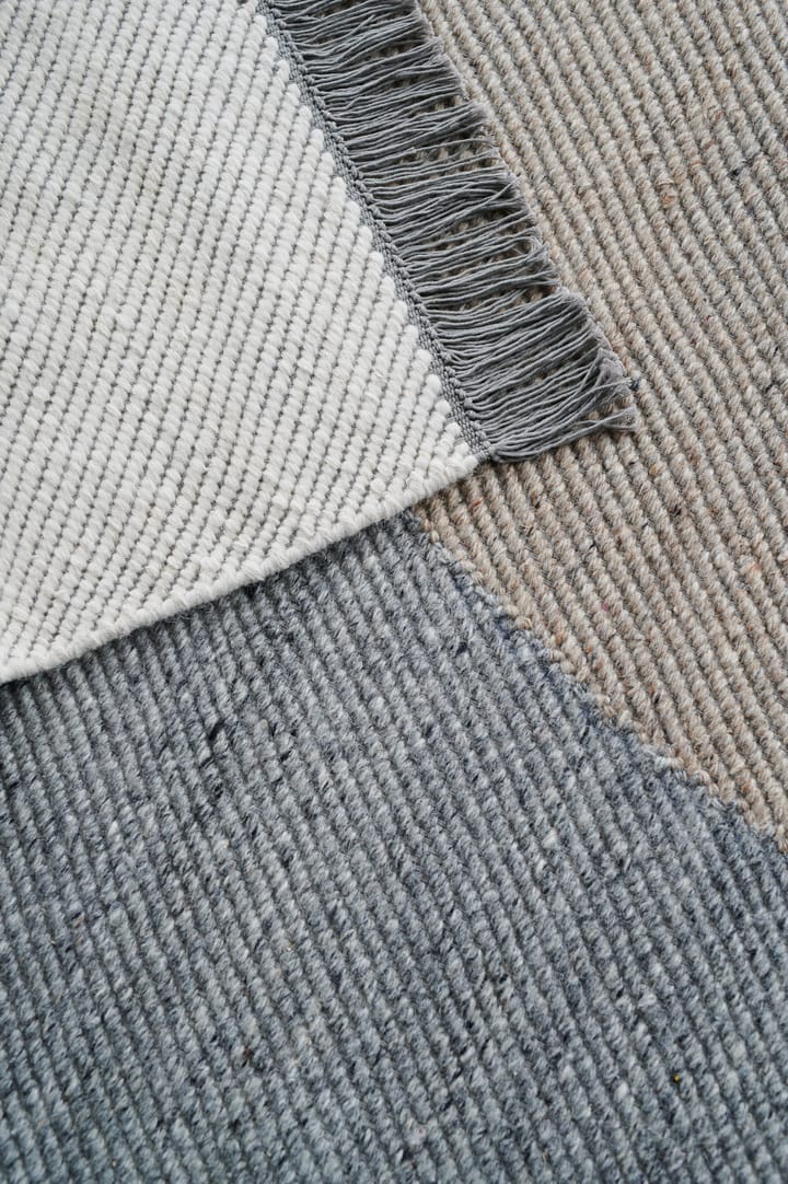 Eik ウールカーペット 140x200 cm, grey Linie Design | リニ―デザイン