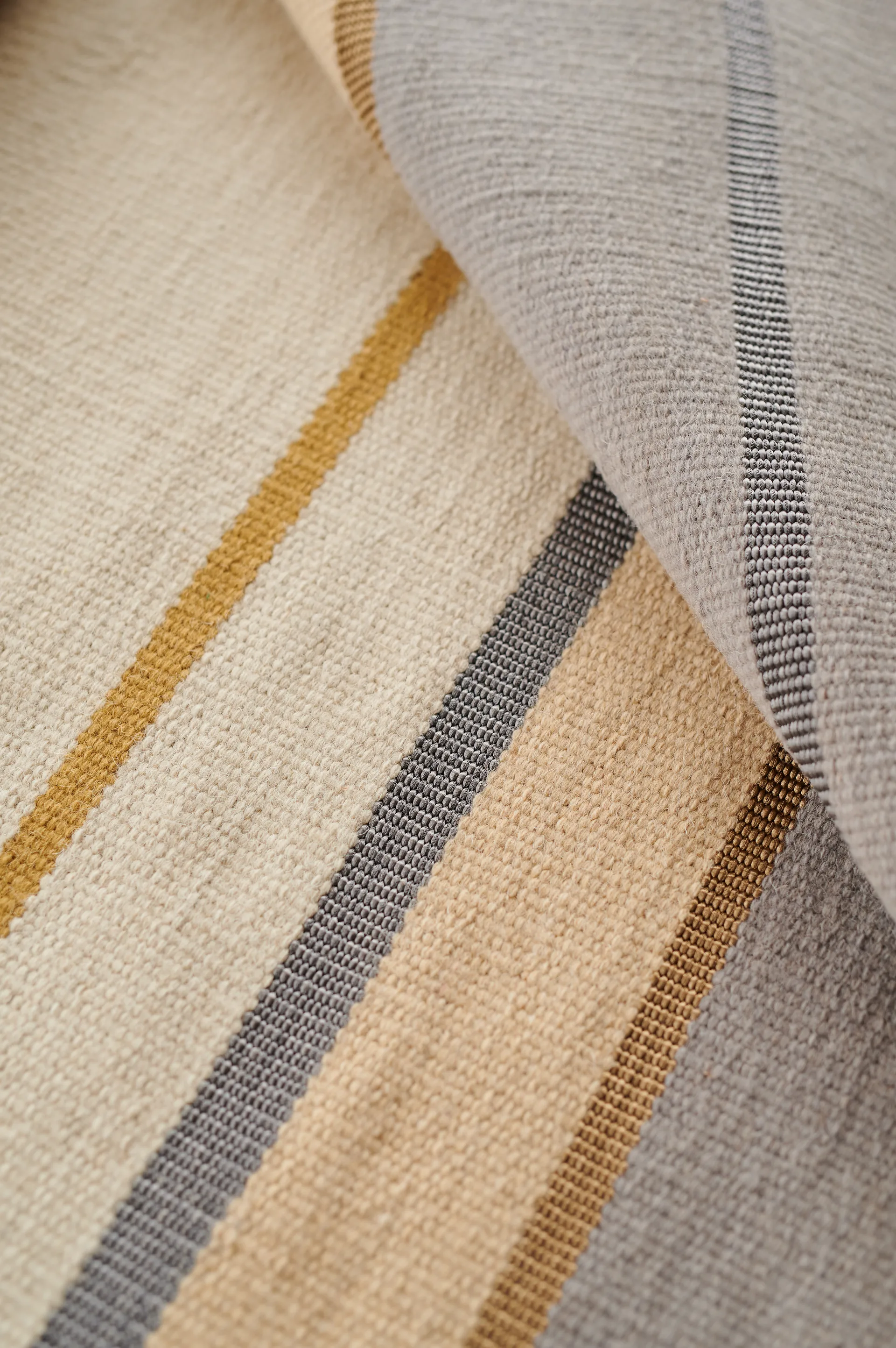 Metallum ラグ 170x240 cm, Mustard Linie Design | リニ―デザイン