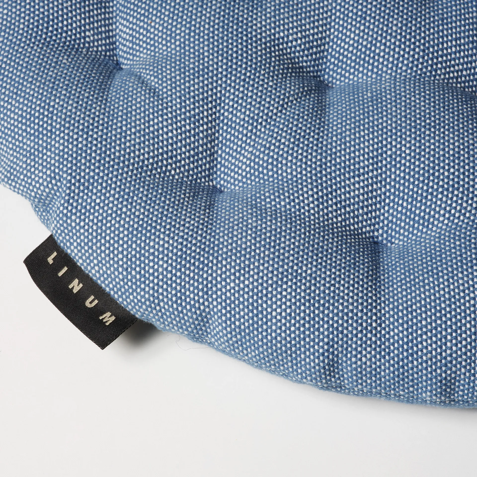 Pepperチェアパッド  Ø37 cm, Deep sea blue Linum | リナム