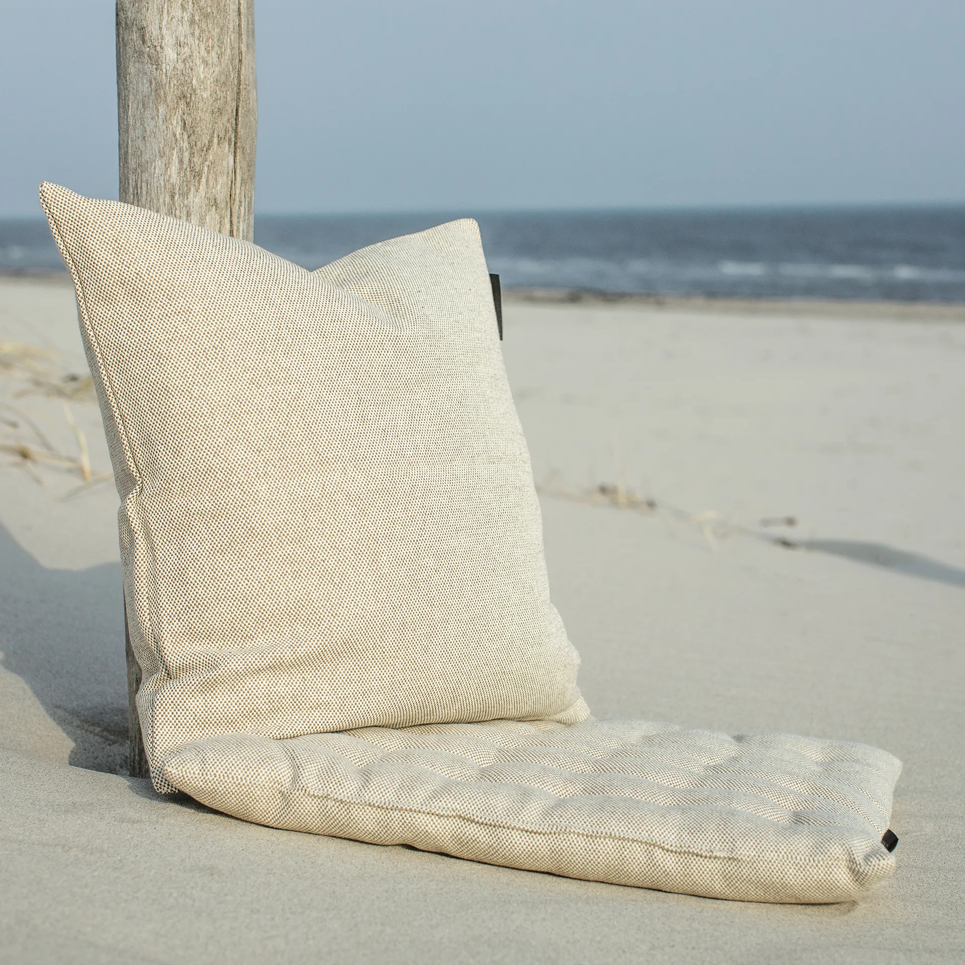 Pepper クッションカバー 50x50 cm, Bronze brown Linum | リナム