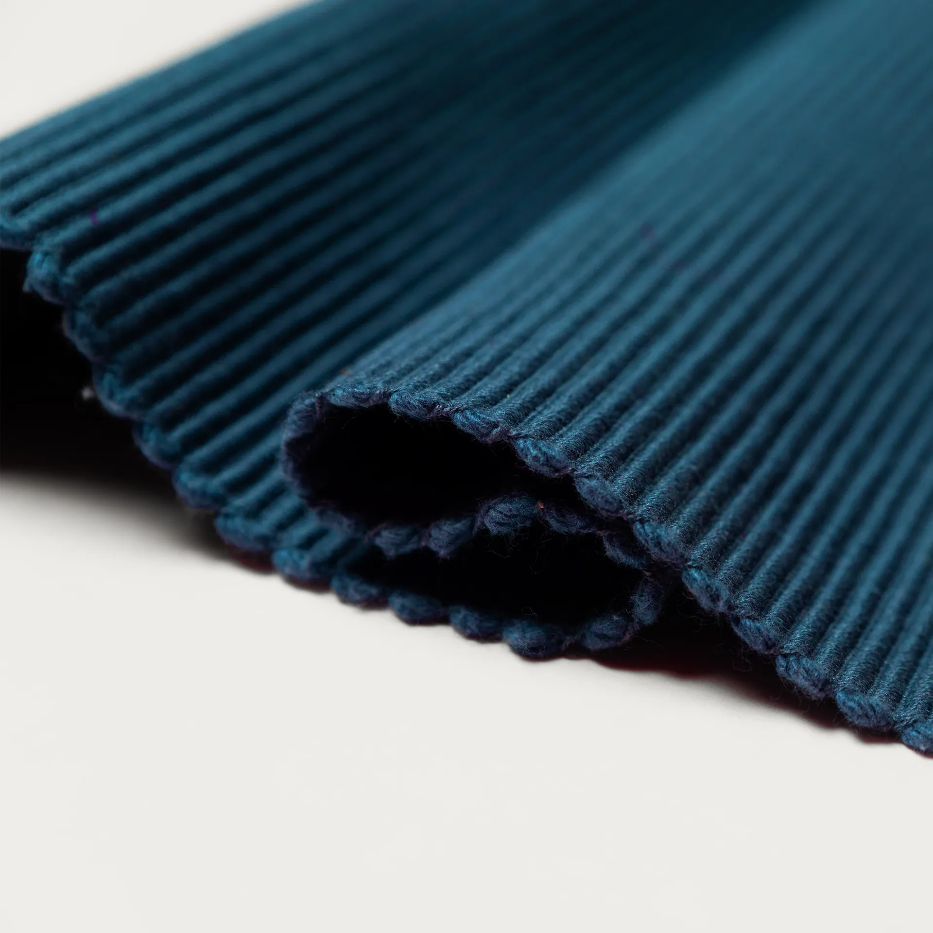 Uni テーブルランナー 45x150 cm, Indigo blue Linum | リナム