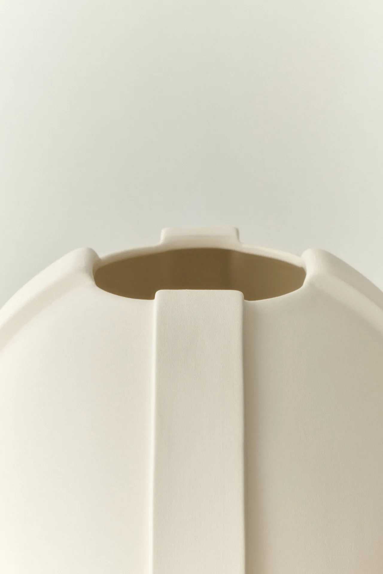 Vinci 花瓶 01 29 cm, Raw White Louise Roe | ルイスローコペンハーゲン