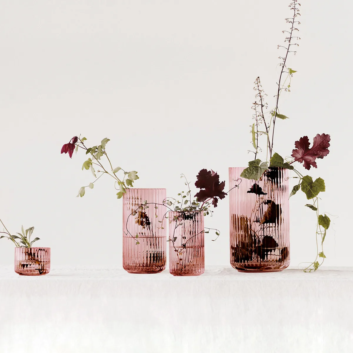 Lyngby 花瓶 ガラス バーガンディー,  Lyngby Porcelæn | リュンビューポーセリン