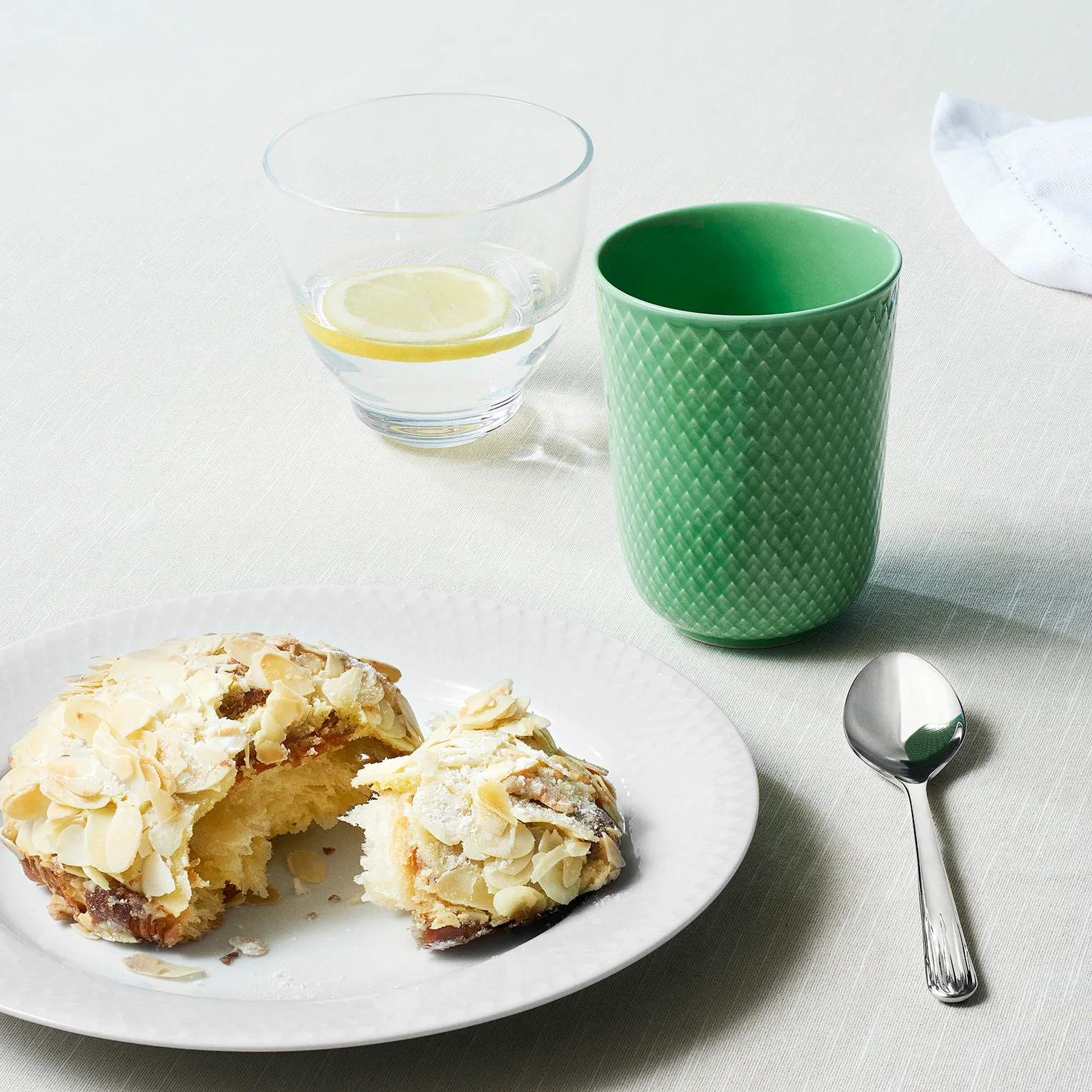 Rhombe マグ ハンドルなし 33 cl, green Lyngby Porcelæn | リュンビューポーセリン