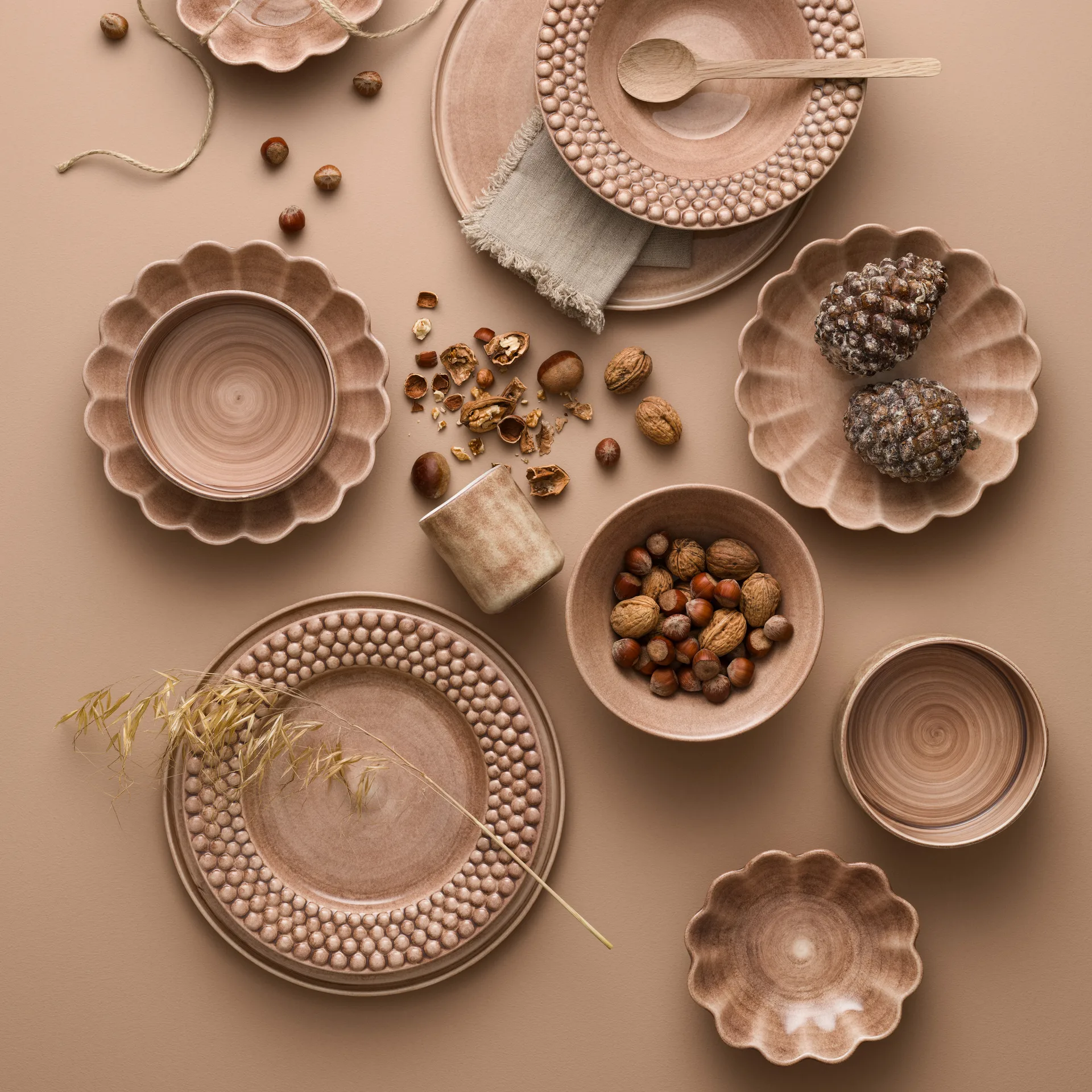 Bubbles プレート 28 cm, cinnamon Mateus | マテュース