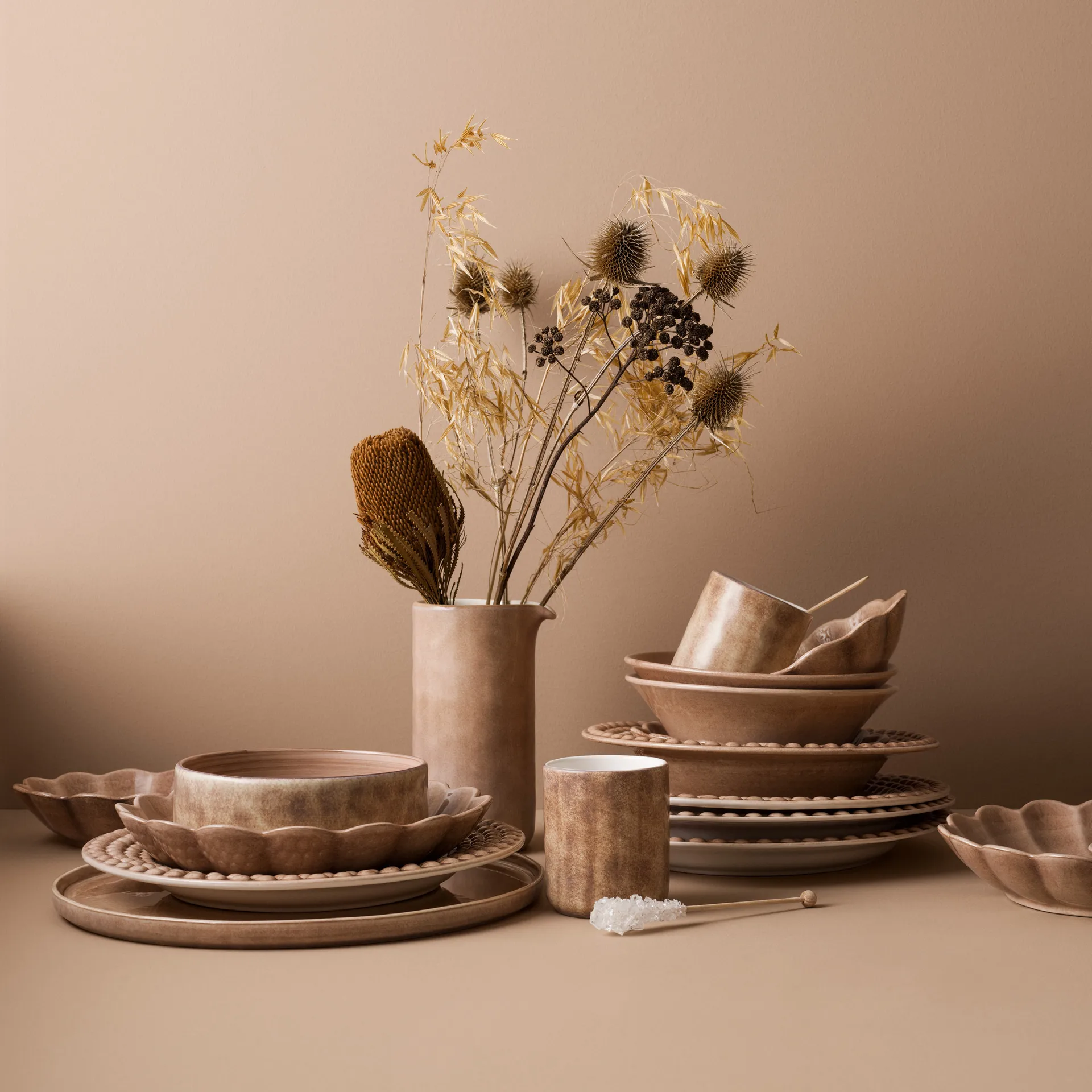 Bubbles プレート 28 cm, cinnamon Mateus | マテュース