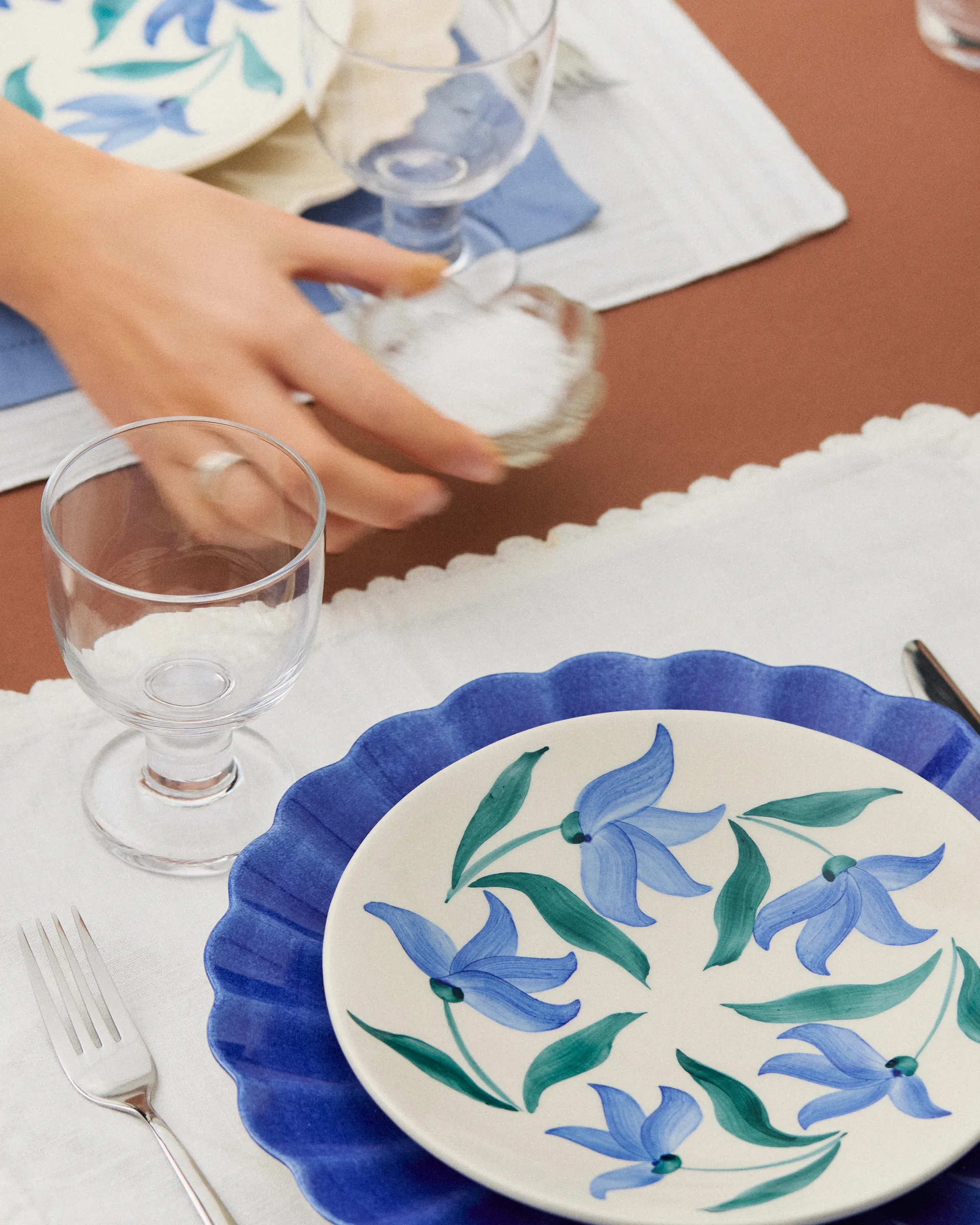 Flowers blossom プレート Ø20 cm, White Mateus | マテュース