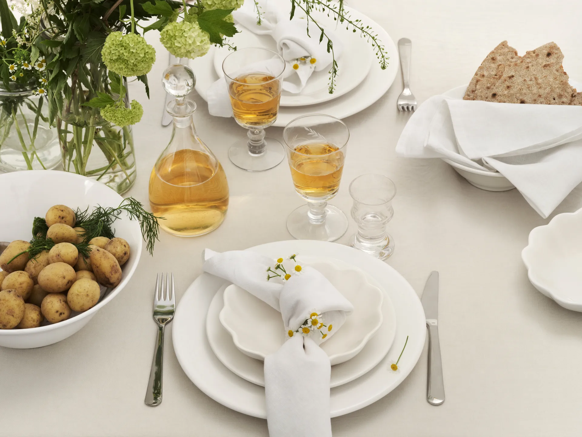 Oyster ボウル 16x18 cm, white Mateus | マテュース