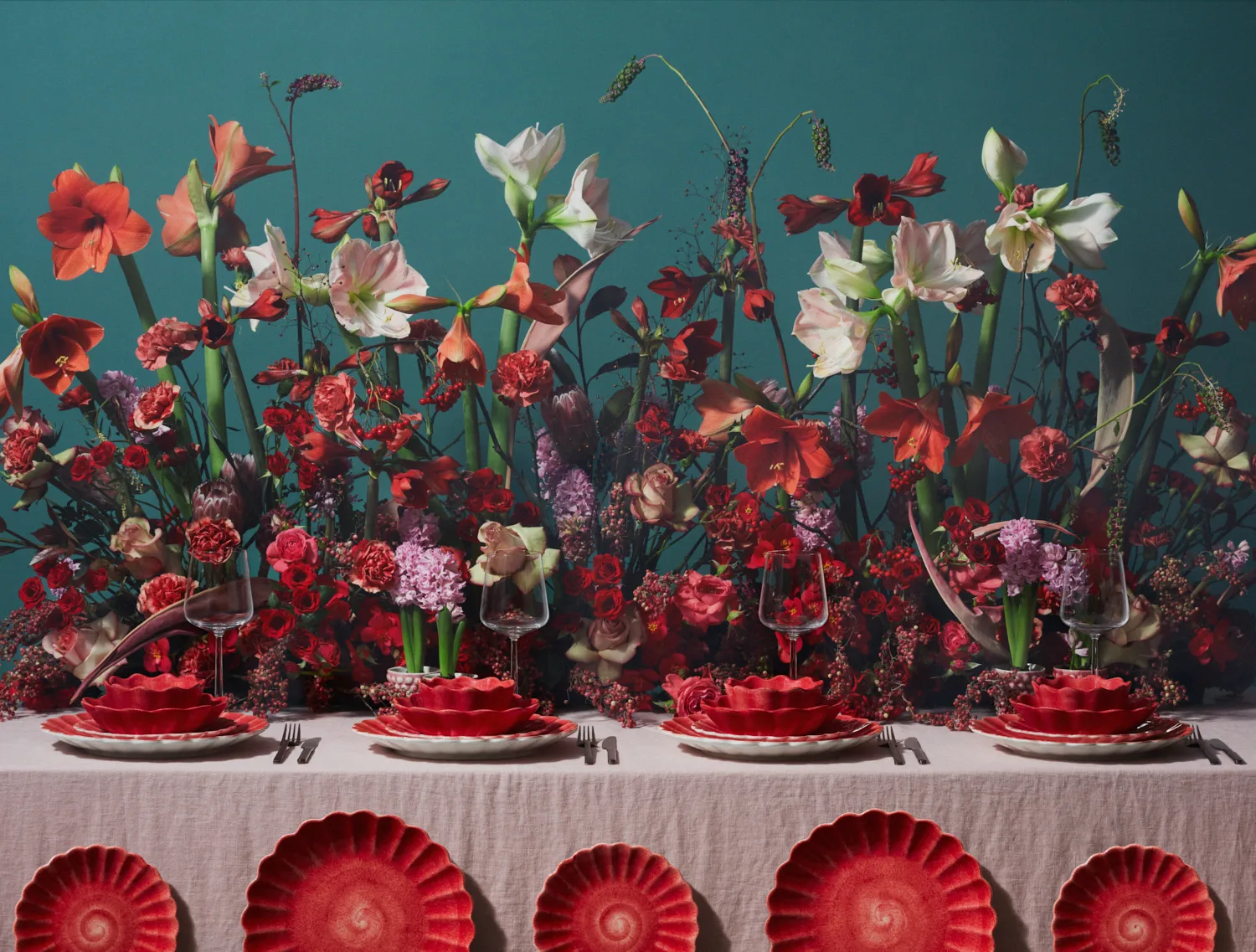 Oyster ボウル 18x23 cm, Red Mateus | マテュース