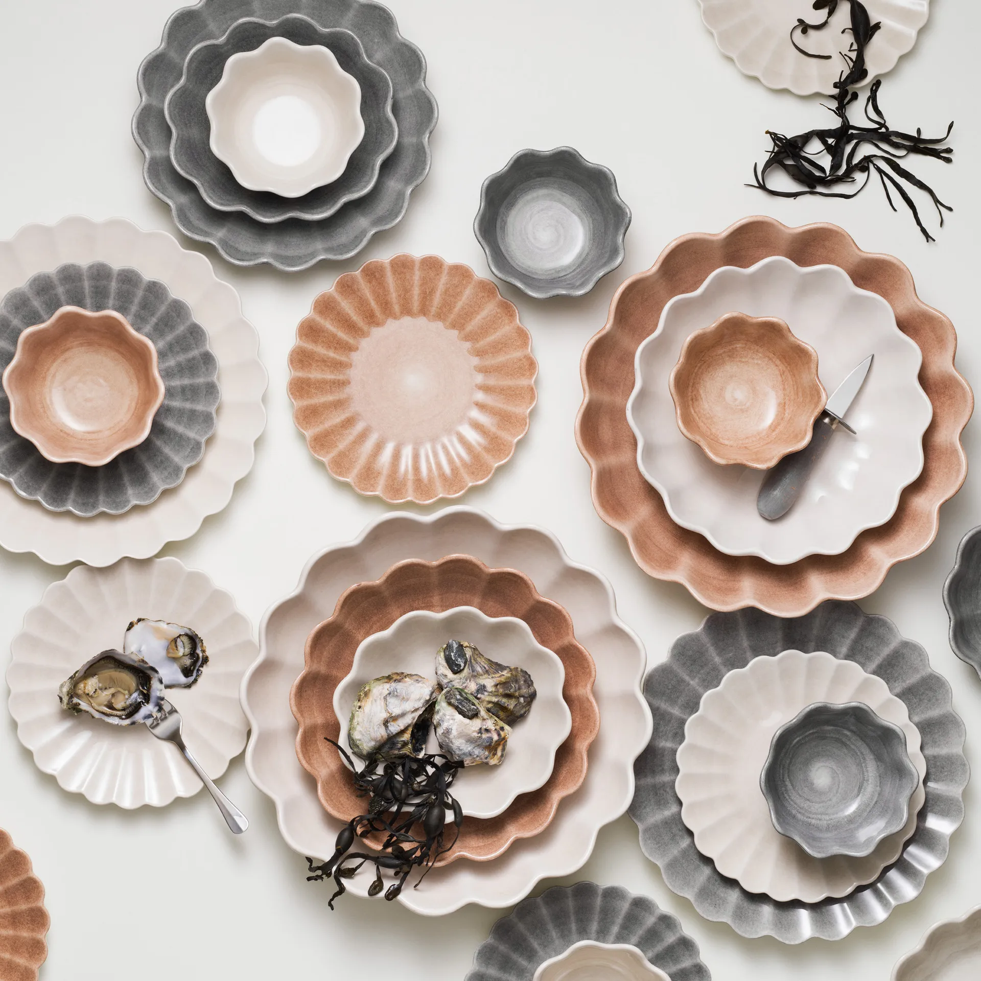 Oyster プレート 28 cm, grey Mateus | マテュース