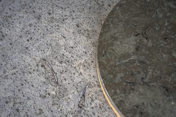 Dondoサイドテーブル white pigmented oak Ø45 cm - Honed limestone - Mavis