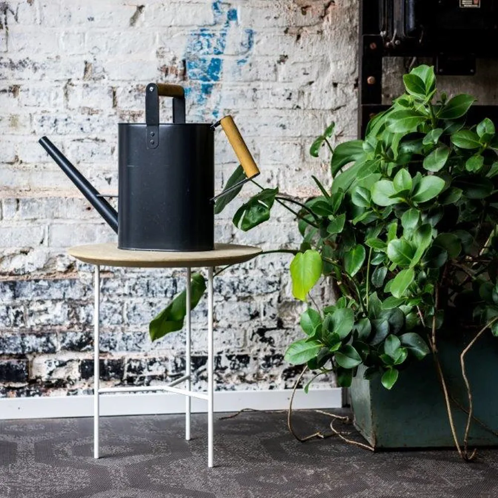 Tribeca サイドテーブル, oak soap-treated rustic, black legs, ø47 cm Mavis