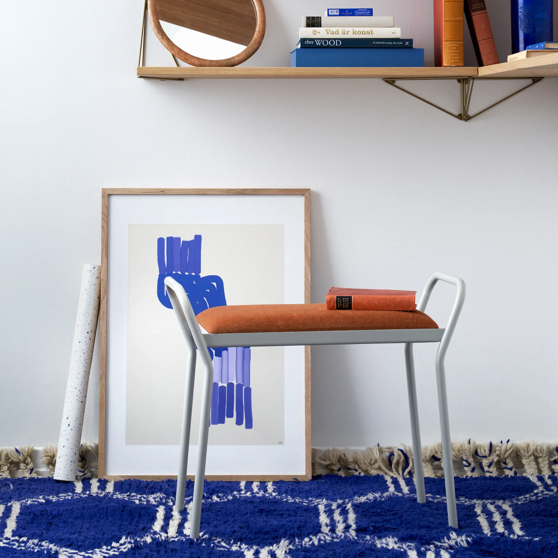 Anyone スツール, White with vintage cognac leather Maze | メイズ