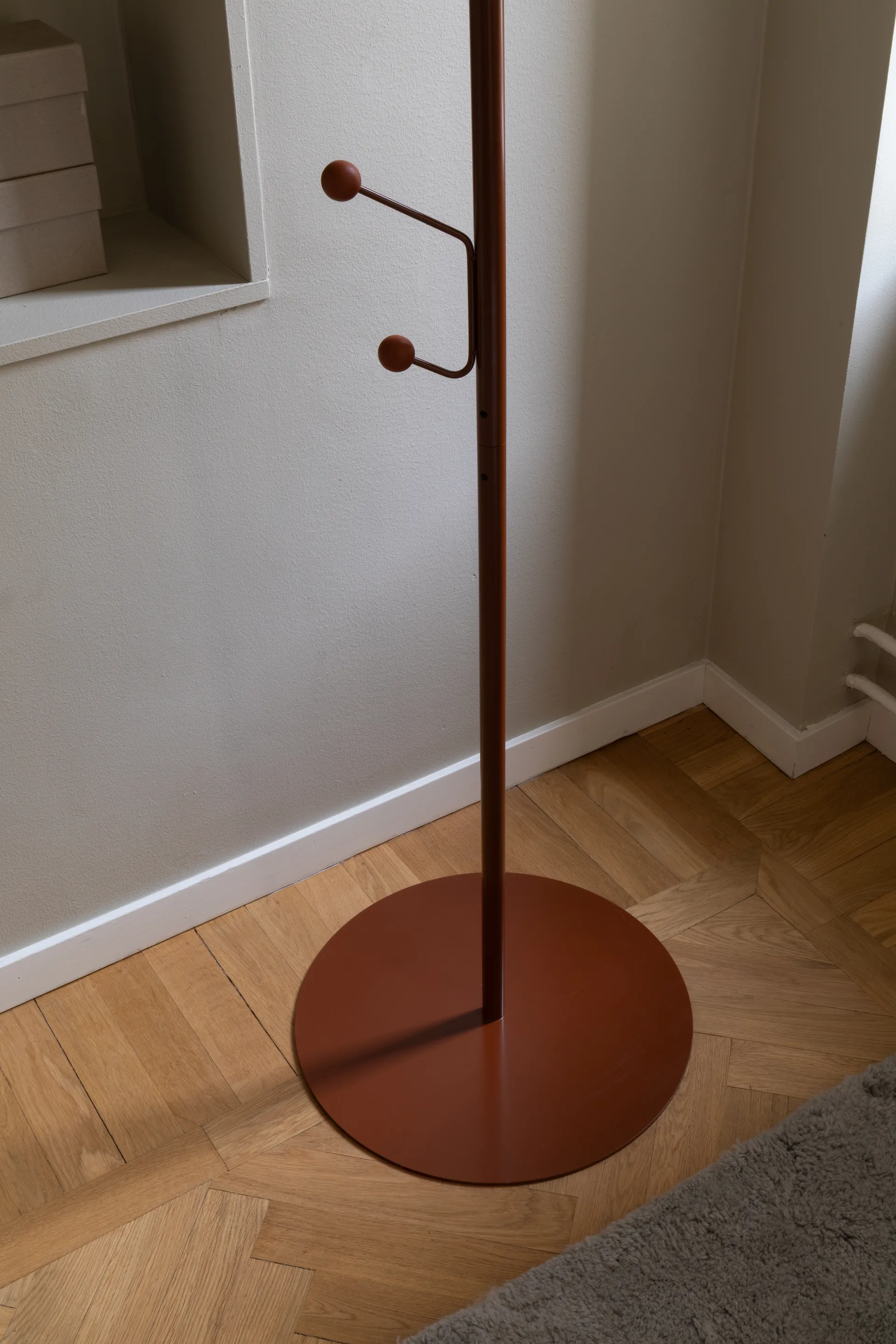 Bill フロア クローズハンガー, Cinnamon Maze | メイズ