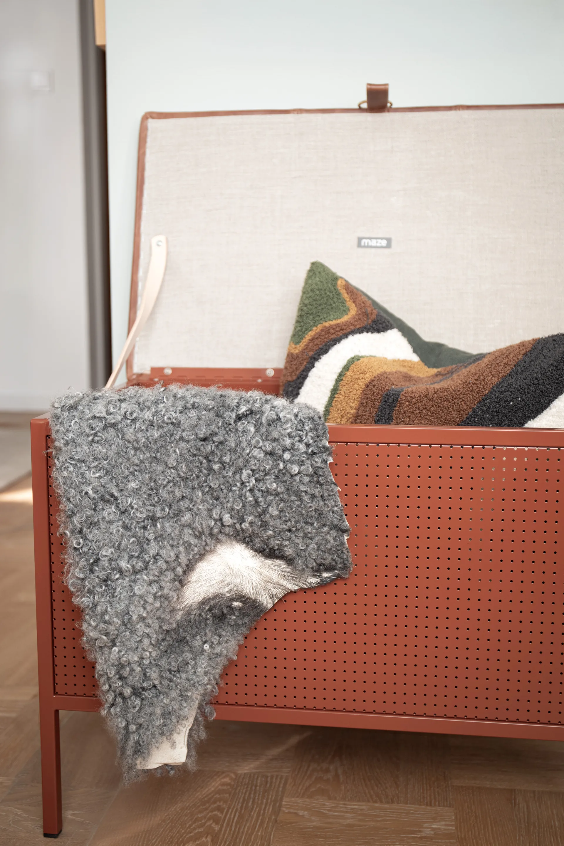 Frank 収納ベンチ, Cinnamon-vintage cognac Maze | メイズ