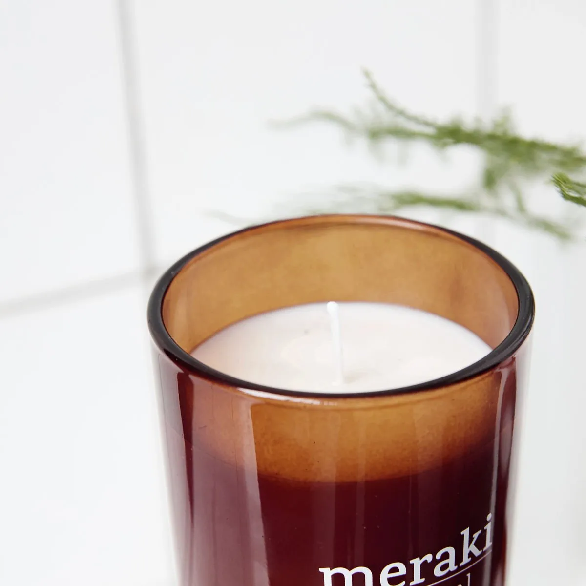 Meraki 香り付き キャンドル ブラウン グラス 35 時間, scandinavian garden Meraki | メラキ
