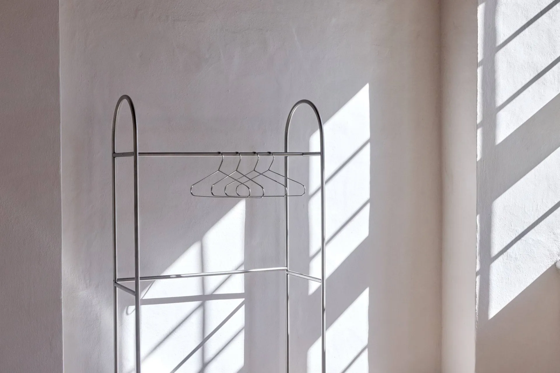 Arch コートラック, Silver-coloured, 39x92x186 cm Mette Ditmer | メッテ ディトマー