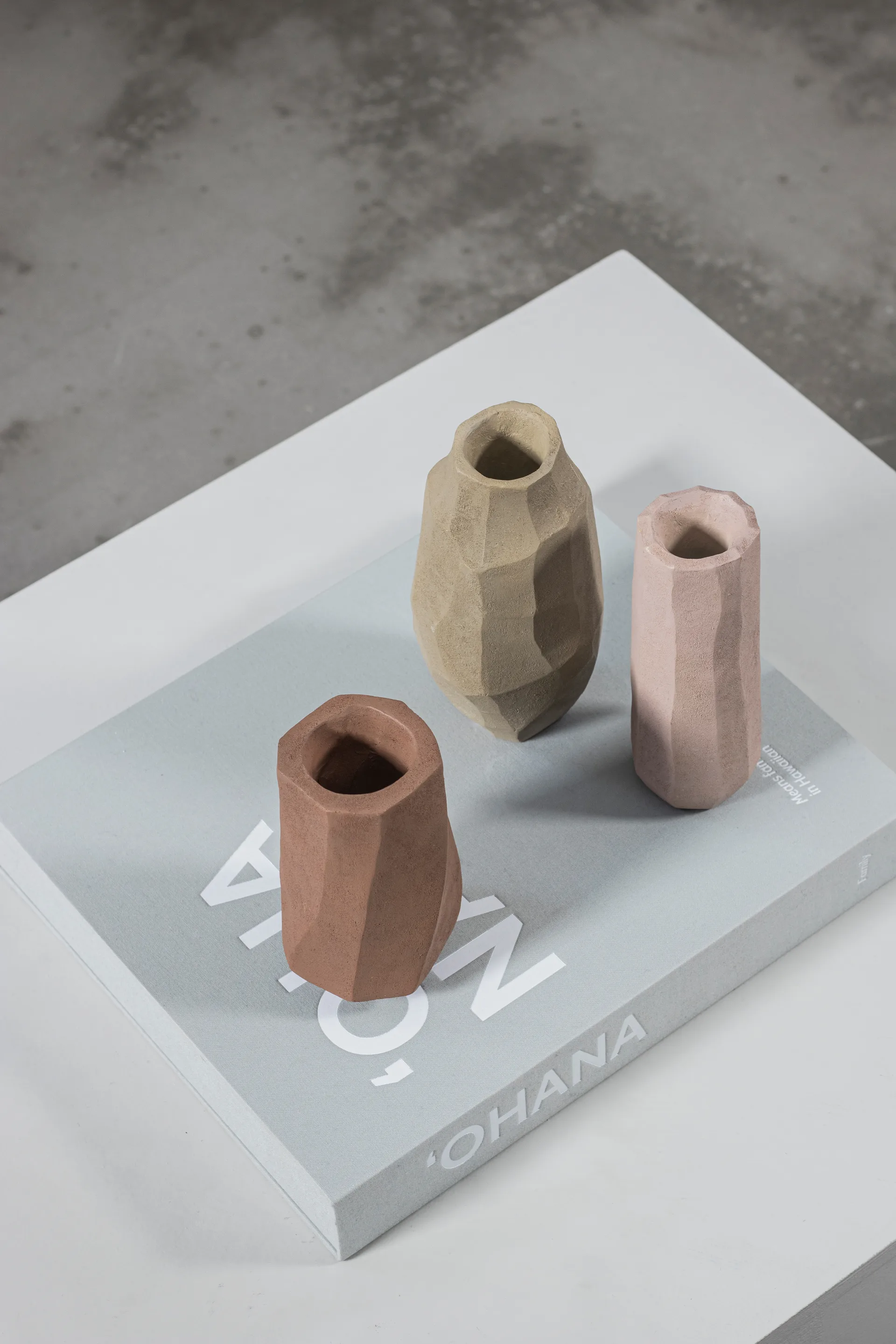 Art Piece Nuki 花瓶 C, Clay Mette Ditmer | メッテ ディトマー