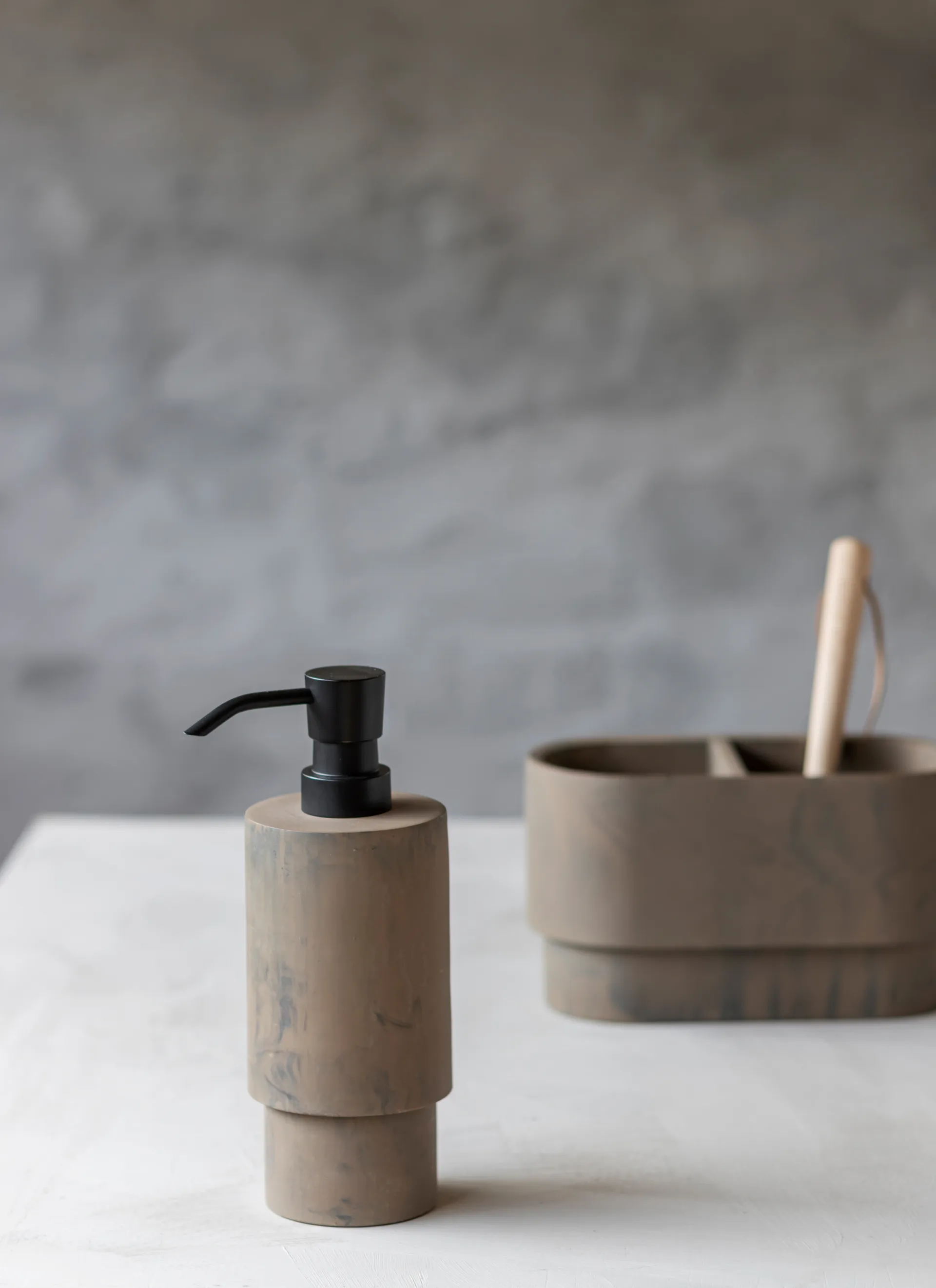 Attitude kitchen ソープディスペンサー 19 cm, Ochre Mette Ditmer | メッテ ディトマー