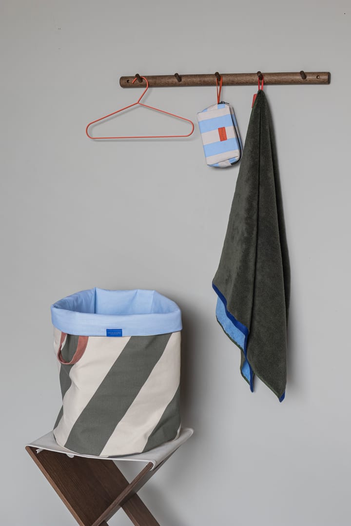 Diagonal ランドリーバスケット Ø40x50 cm, Dark olive-sand Mette Ditmer | メッテ ディトマー