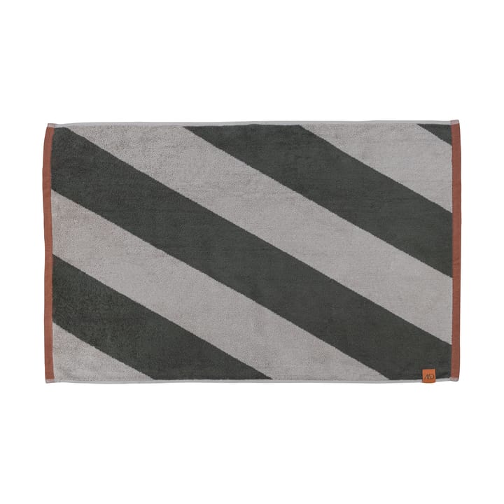 Diagonal バスマット 50x80 cm - Dark olive - Mette Ditmer | メッテ ディトマー