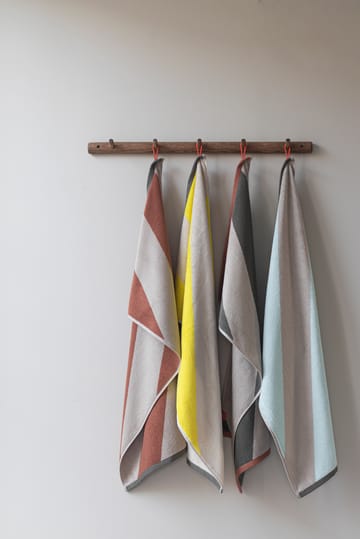 Diagonal タオル - Dark olive, 50x90 cm - Mette Ditmer | メッテ ディトマー