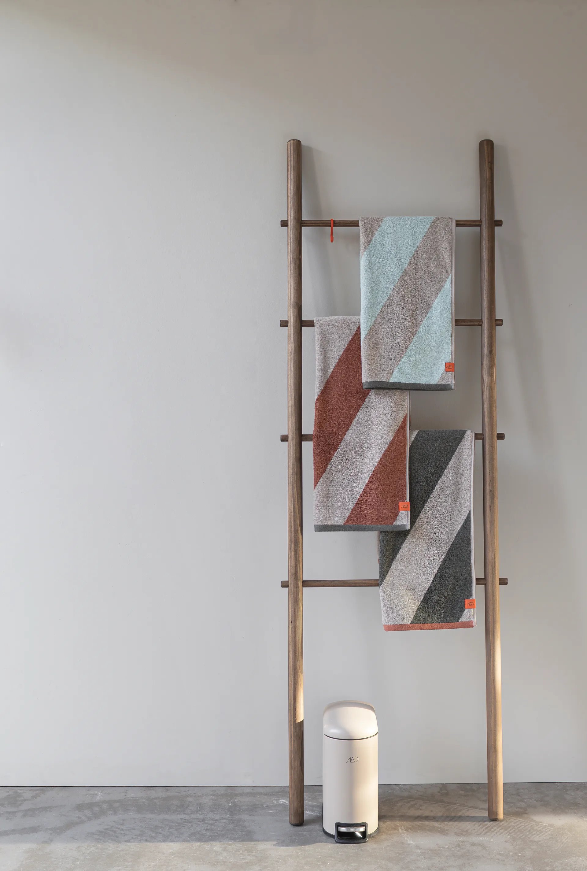Diagonal タオル, Dark olive, 70x133 cm Mette Ditmer | メッテ ディトマー