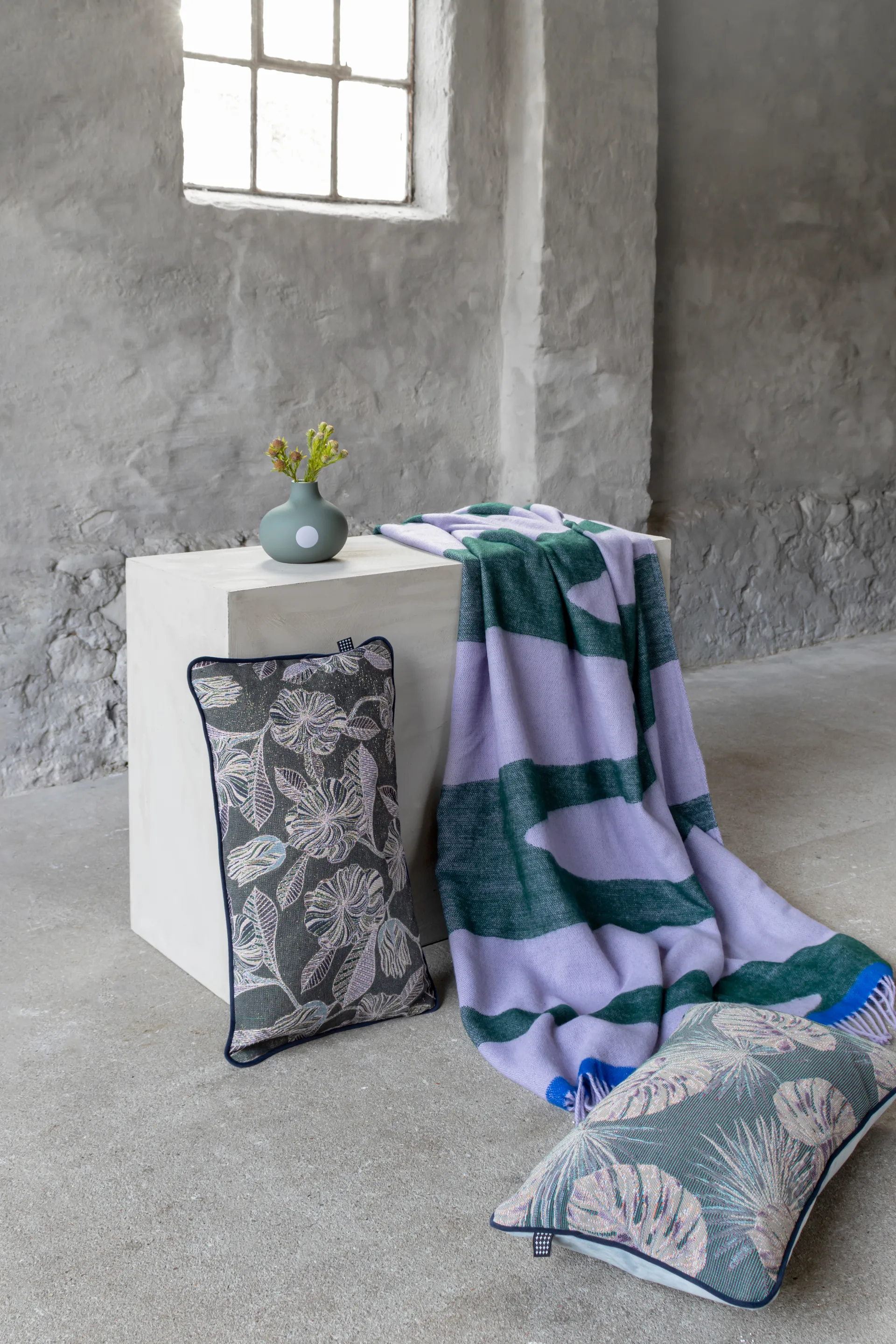 Gallery スロー 125x170 cm, Dark forest Mette Ditmer | メッテ ディトマー